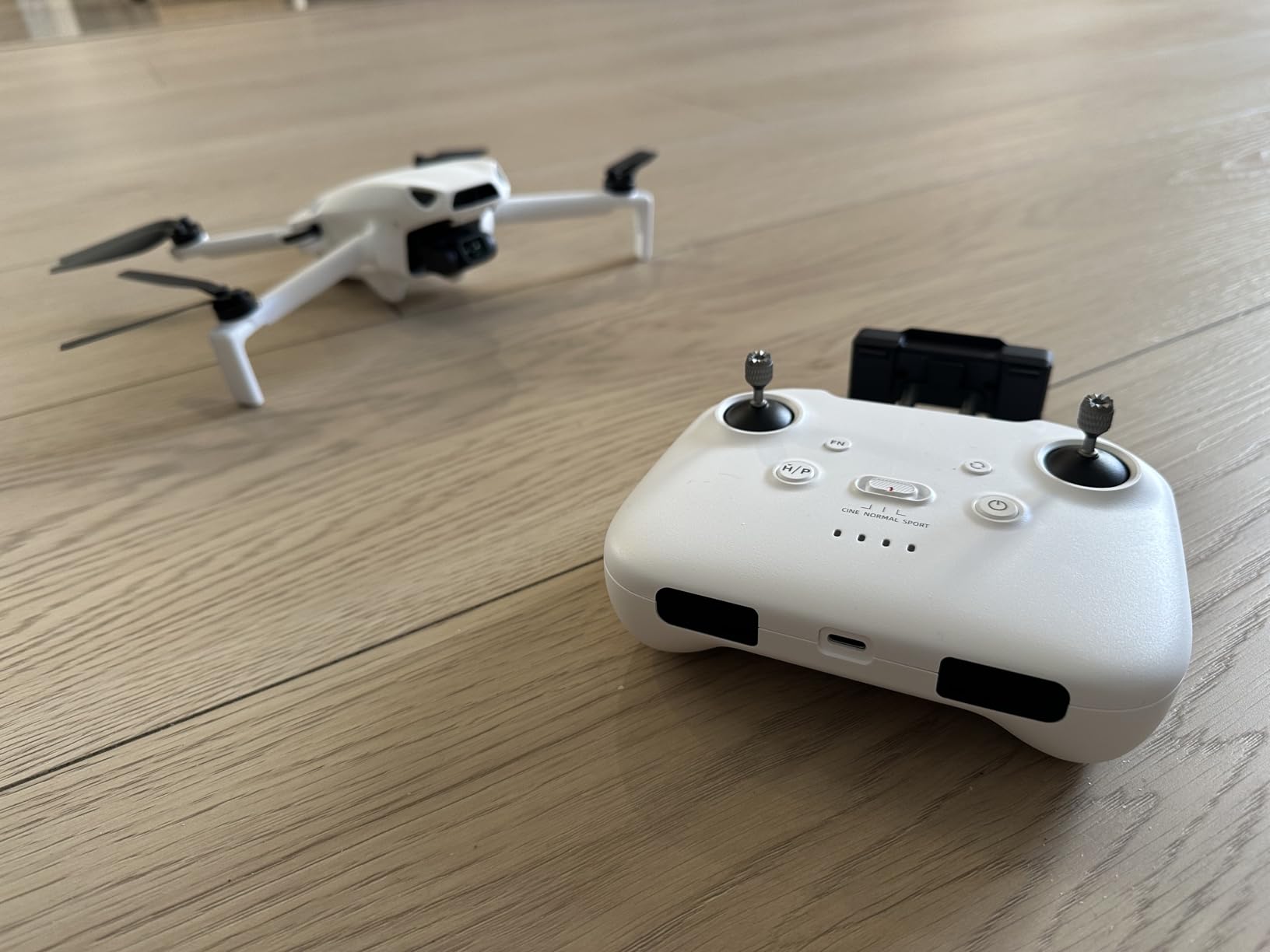 Skyrover S1 Mini Drone Combo with Camera 4K/60fps Video, 48MP Photo with 8K Image Quality, 3-Axis Gimbal Stabilization, 39,000ft Video Transmission, Under 249g, Auto Track, 120-Min Flight Time with 3 Batteries customer photo 1