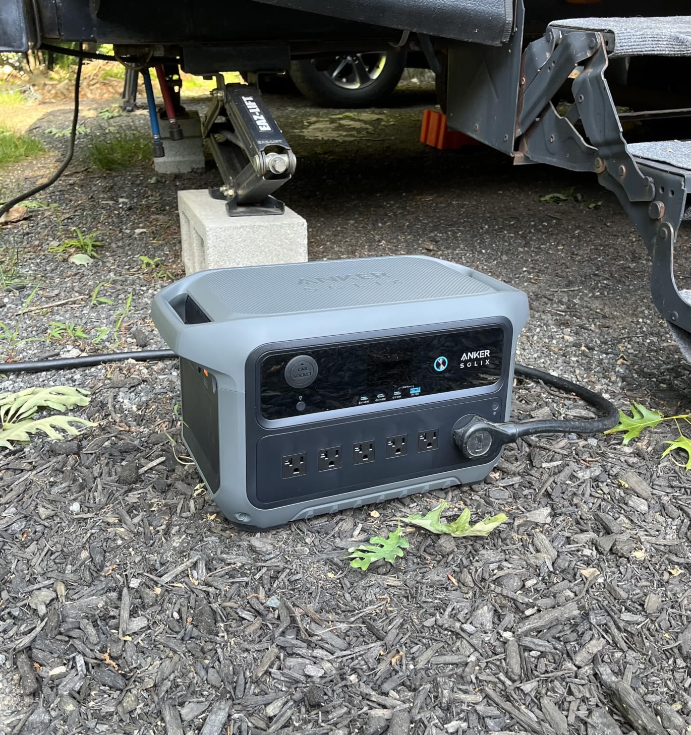 Anker SOLIX C2000 Gen 2 Portable Power Station, 2,400W (Peak 4,000W) Solar Generator, Full Charge in 58 Min, 2048wh LiFePO4 Battery for Home Backup, Power Outages, and Camping (Optional Solar Panel) customer photo 1