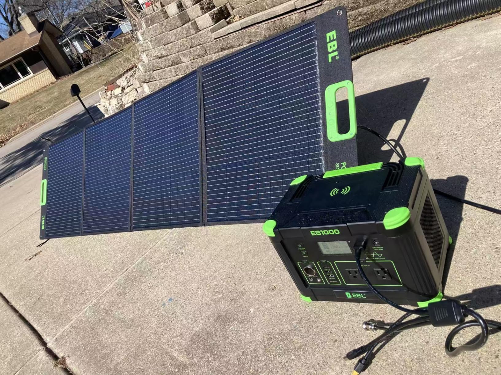 EBL 100W Portable Solar Panel for Power Station, IP65 Waterproof Foldable | 18V Foldable Solar Charger for Jackery/Ecoflow/Bluetti/GRECELL, High-Efficiency Battery Charger Outdoor Camping RV Off-Grid customer photo 2