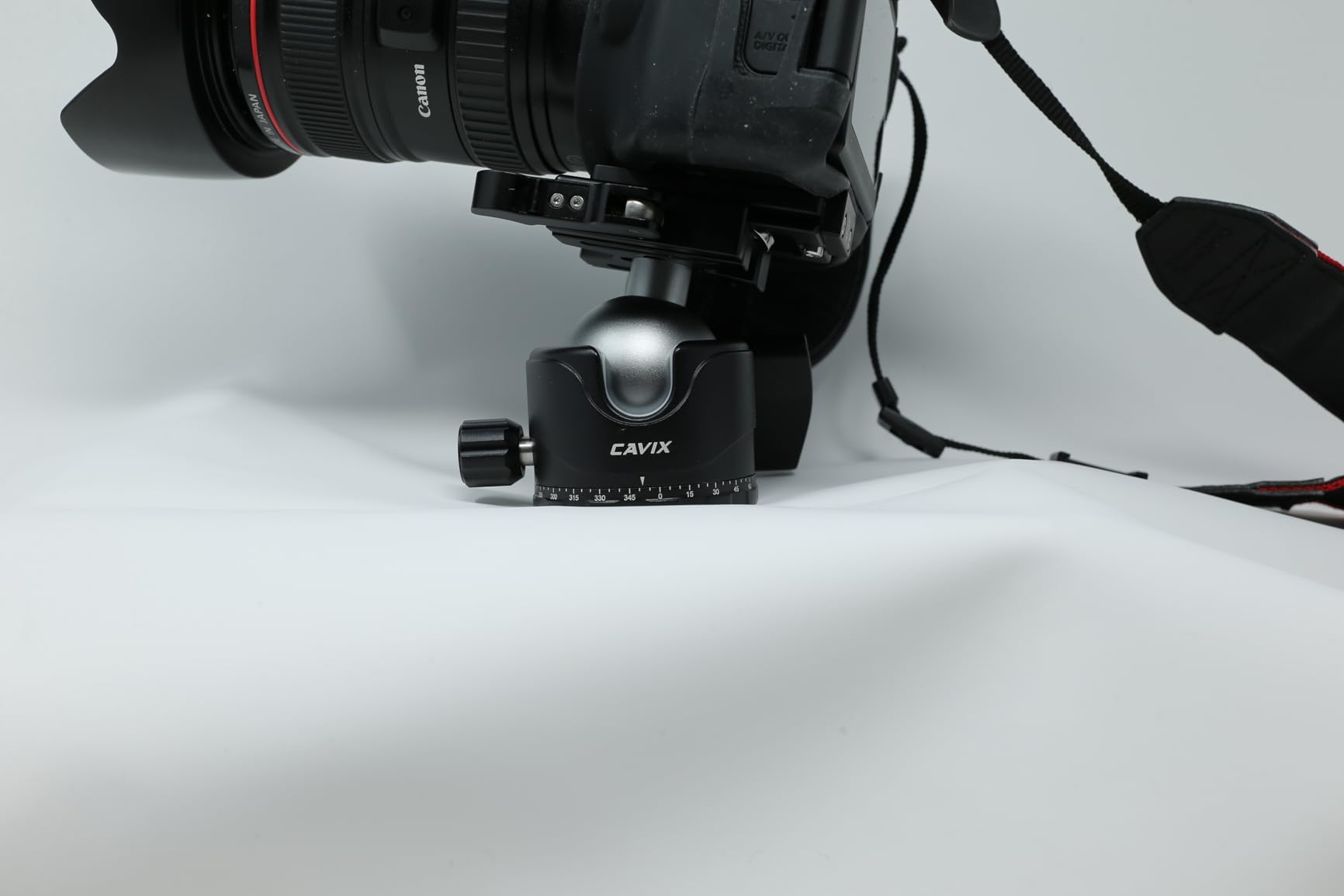 CAVIX 36mm Tripod Ball Head with Lever Release, Low Profile Heavy Duty Ball Head Mount with Arca Swiss Quick Release Plate, Max Load 33lb/15kg (H-36F) customer photo 1