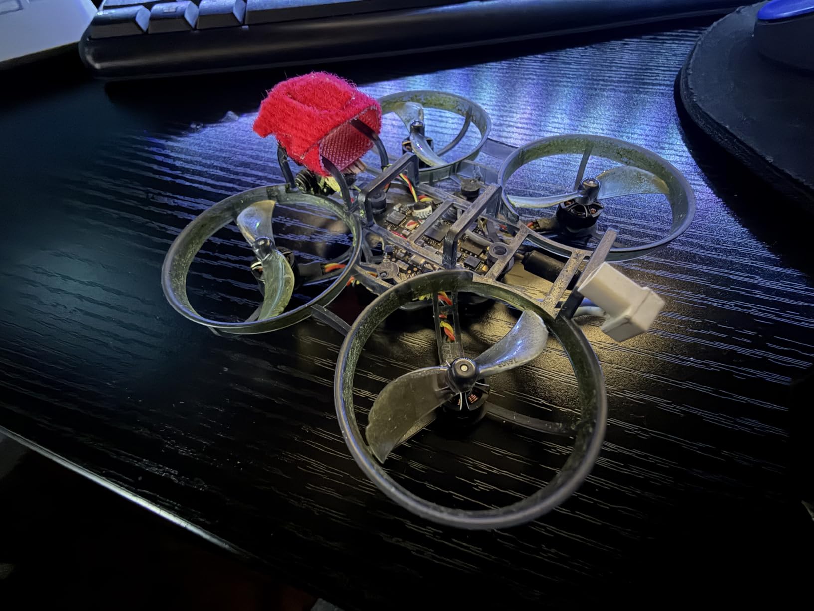 R8 ELRS Brushless Whoop Quadcopter, Ultralight 1S 80mm Micro FPV Drone BNF with 6 Port Battery Charger,2 Batteries Fly12 Mins for FPV Freestyle Racing Indoor Outdoor,FOV160°,Matrix G4 5IN1 FC,0802 20000KV Motor customer photo 2