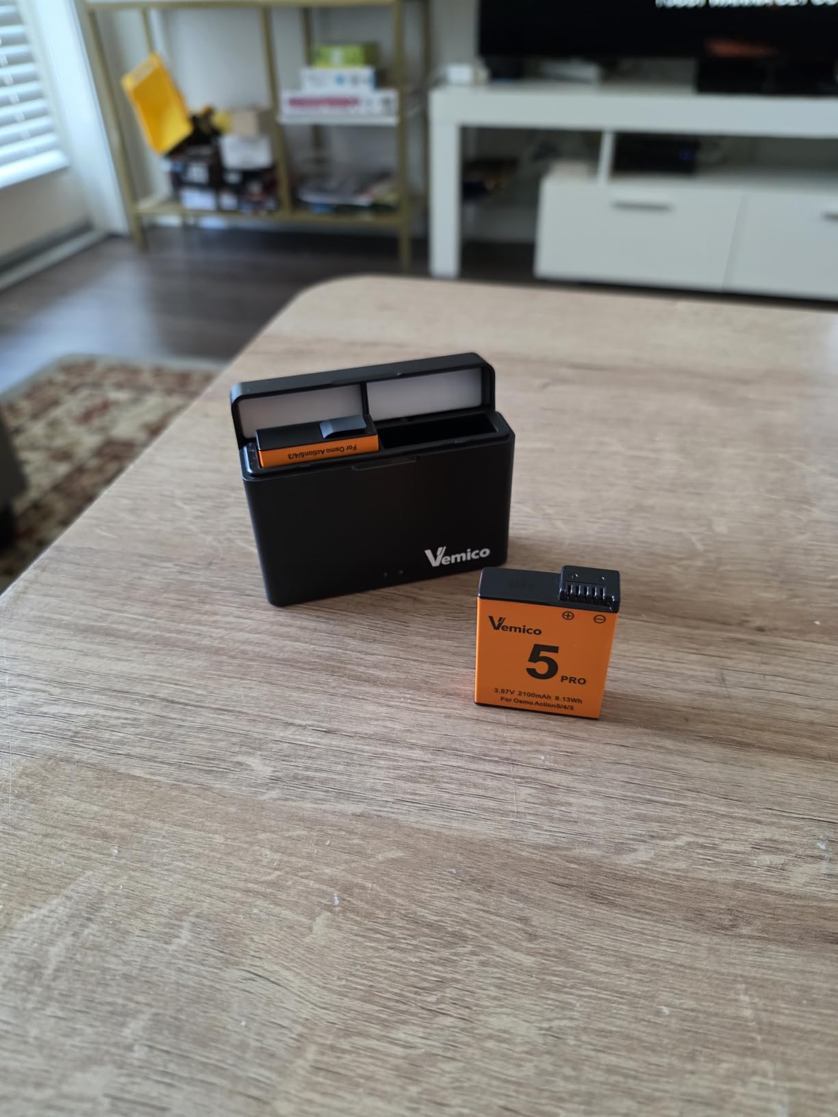 Vemico Osmo Action 6 Battery Charger Kit 2x2100mAh Batteries and Charger | Compatible with DJI OSMO 360 and Action 6 / Action 5 Pro / Action 4 / Action 3 Camera customer photo 1