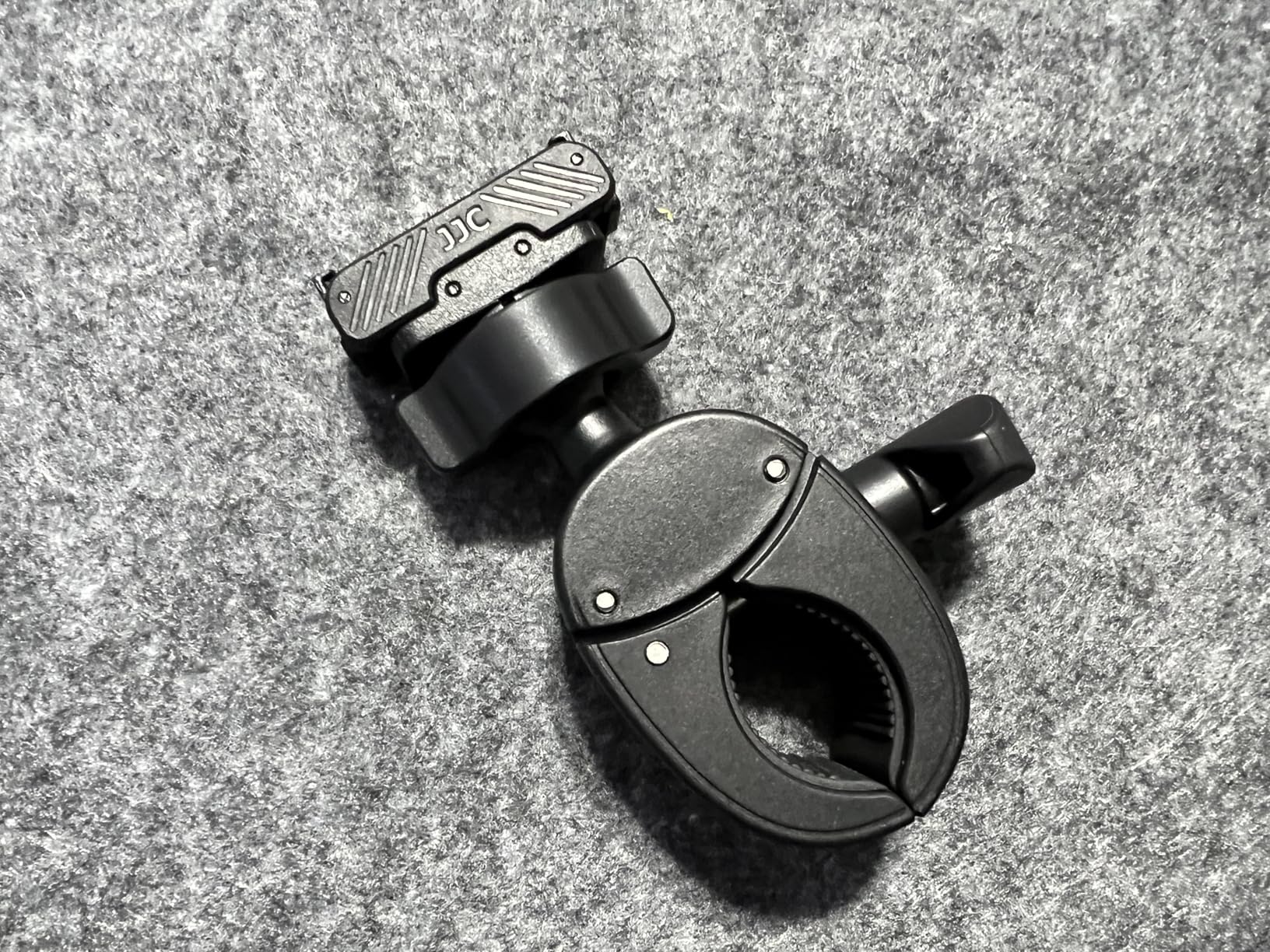 JJC Magnetic Bike Pole Mount for DJI Osmo Action 6 & Nano, with Ball Head | Handlebar Bike Pole Mount Motorcycle Clamp Mount, Lightweight ABS Crab Clamp for Round Pipe Tube Desk, w. Quick Release Mount customer photo 1