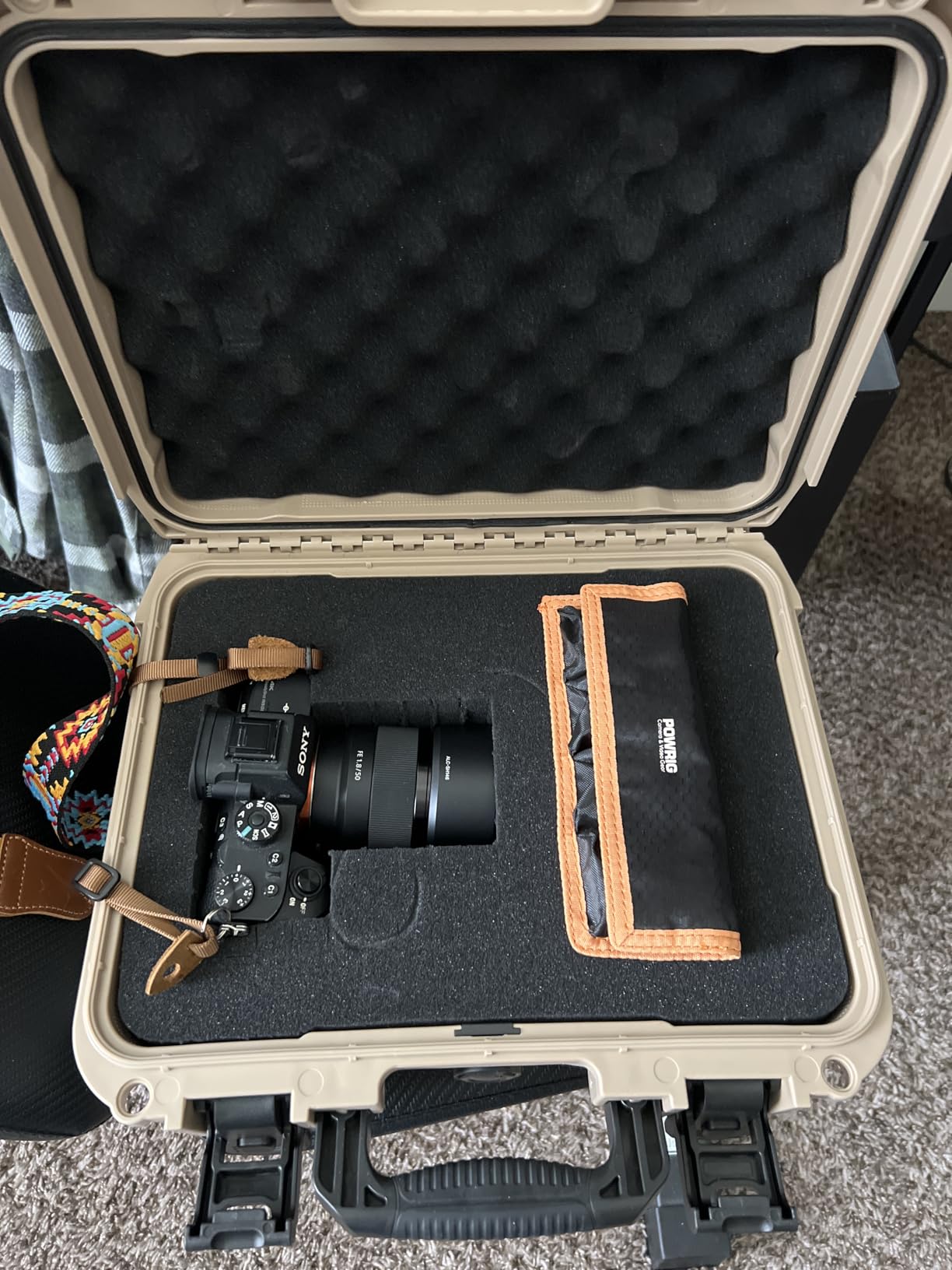 K&F CONCEPT Waterproof Hard Case with Foam, IP67 Camera Case Hard Shell, Portable Protective Storage Case for Camera, Drone, DJI, Photography Equipments, 13.5x11.4x5.3 inch customer photo 2