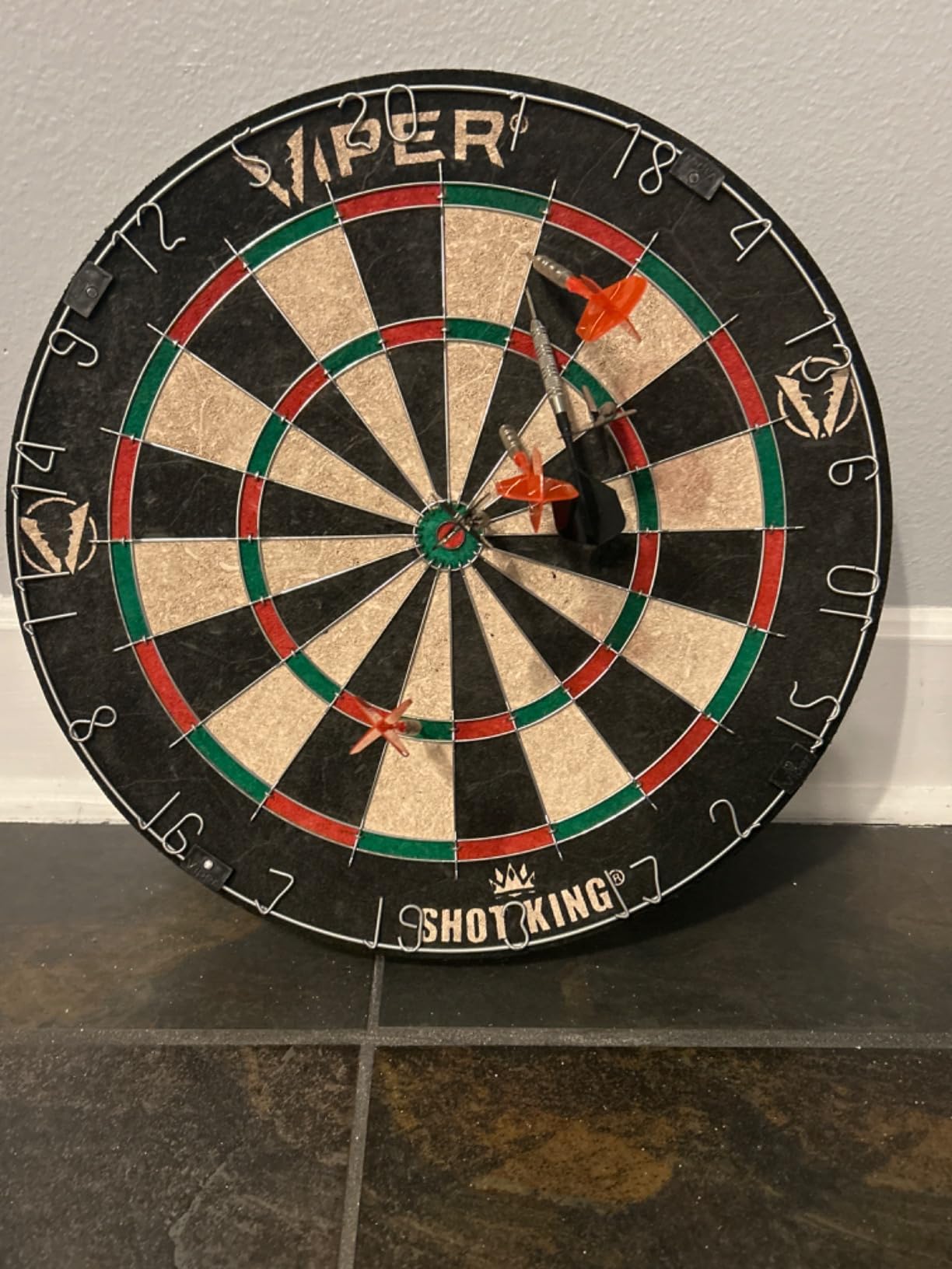 Viper by GLD Products Shot King Sisal Dartboard Set for Adults, 6 Darts | Regulation 17.75 Inch Bristle Dartboard, Self-Healing Sisal, Staple-Free Bullseye, Rotating Number Ring, Steel Tip customer photo 2