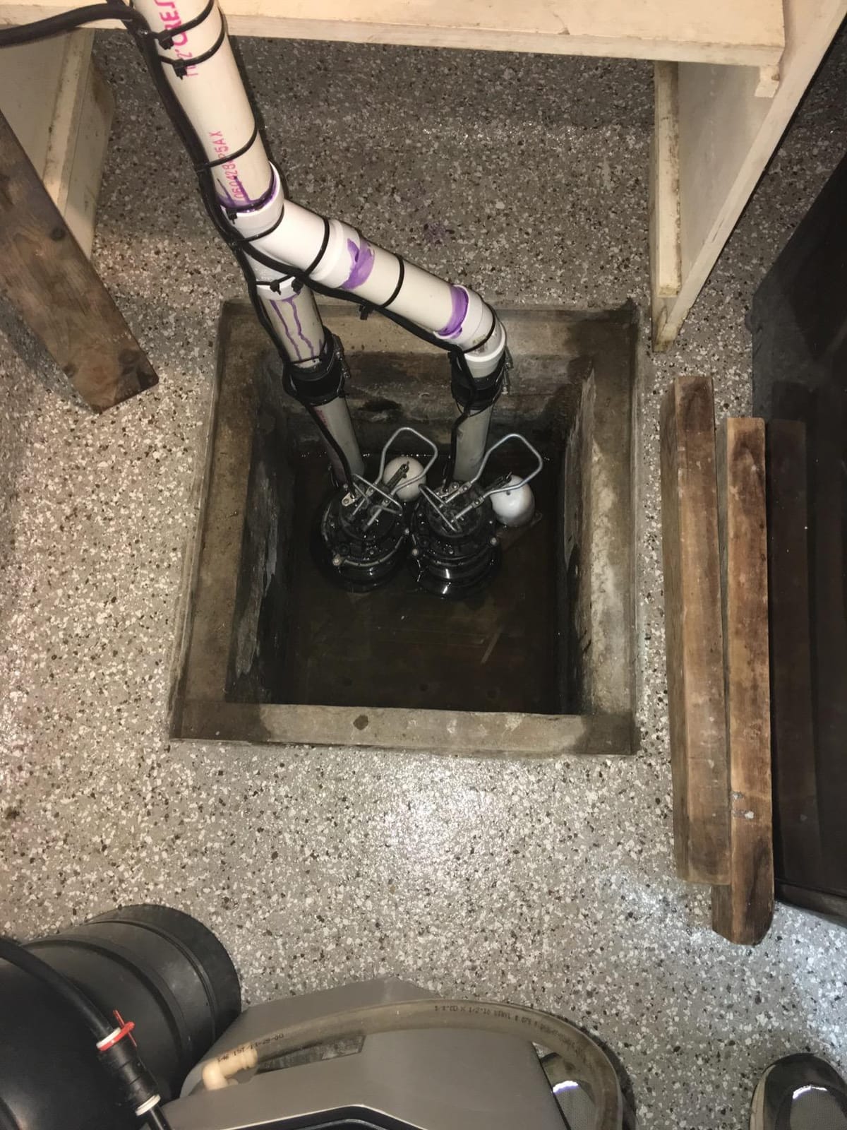 WAYNE CDU800 1/2 HP Submersible Sump Pump - Cast Iron & Stainless Steel, Vertical Float Switch, 5,100 GPH, 3-Year Warranty customer photo 2