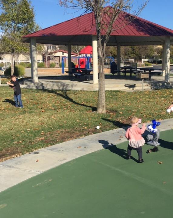 Franklin Sports MLB Electronic Baseball Pitching Machine - Automatic Youth Pitching Machine with (6) Plastic Baseballs Included -Youth Baseball Pitcher customer photo 1