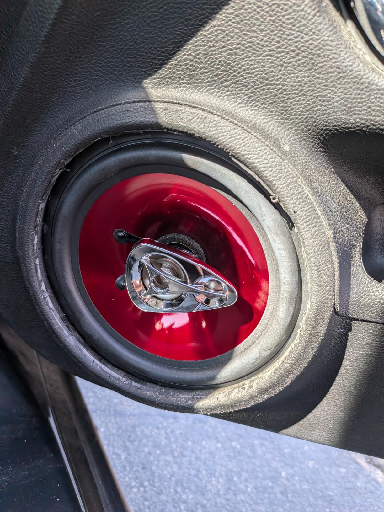 BOSS Audio Systems CH6530 6.5 Inch Car Speakers, 300 Watts Per Pair, 3 Way customer photo 1