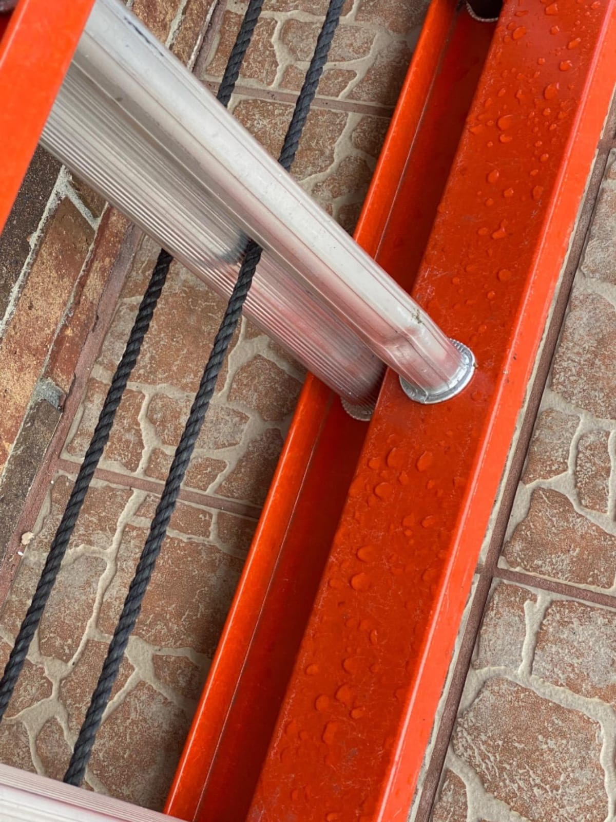 Louisville Ladder 16-foot Fiberglass Extension Ladder, 300-Pound Load Capacity, Type IA, FE3216 customer photo 1