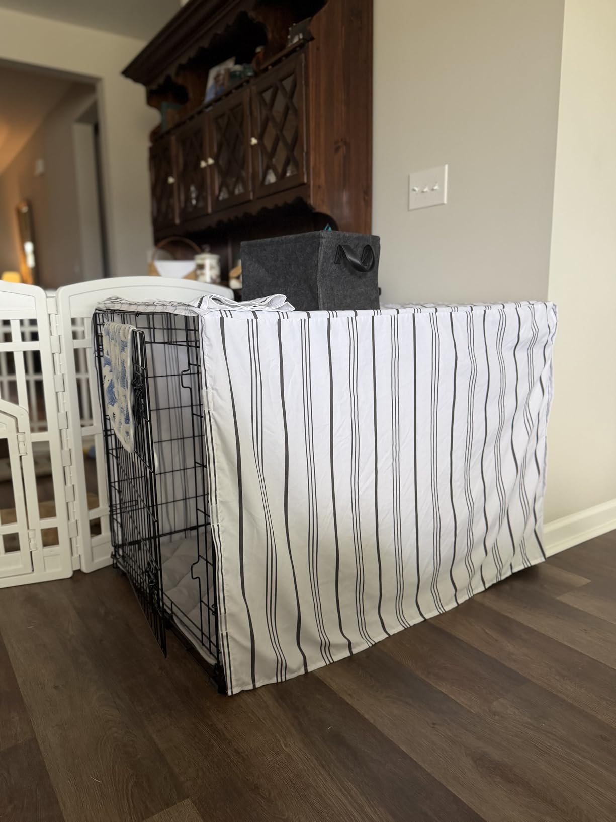 Midwest 42-Inch Double Door iCrate, for Large Breeds, 71-90 lbs | Folding Dog Crate with Divider Panel, Leak-Proof Tray & Secure Latches, Portable, Durable & Easy to Assemble customer photo 1