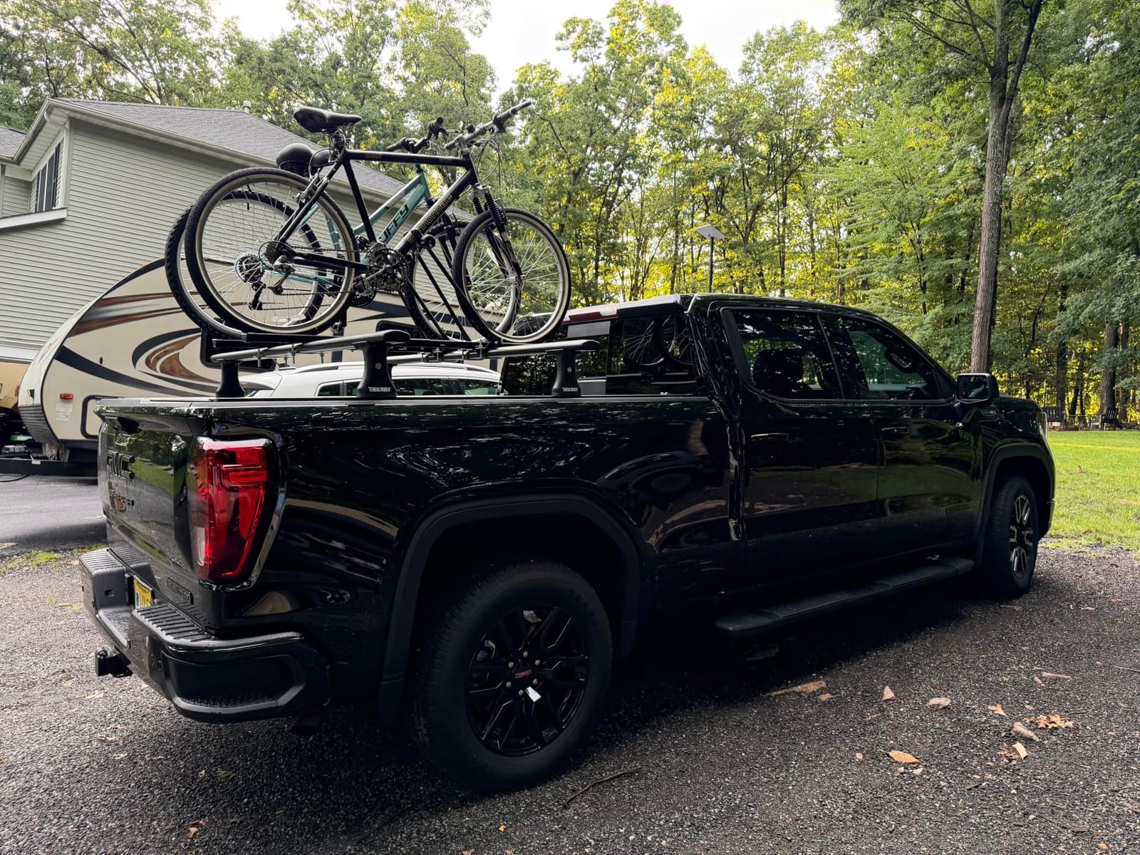 Swagman Upright Roof Mount Bike Rack - Rooftop Upright Bike Carrier for Secure Bicycle Transport customer photo 2