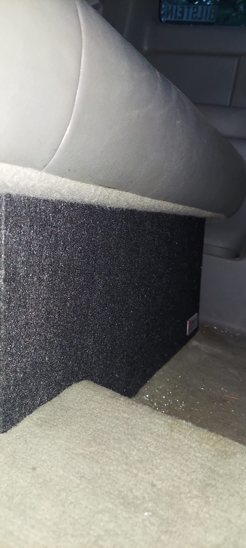 Bbox Single 12 Inch Sealed Subwoofer Enclosure - Fits 99-07 Chevy/GMC Silverado/Sierra Extended Cab customer photo 2