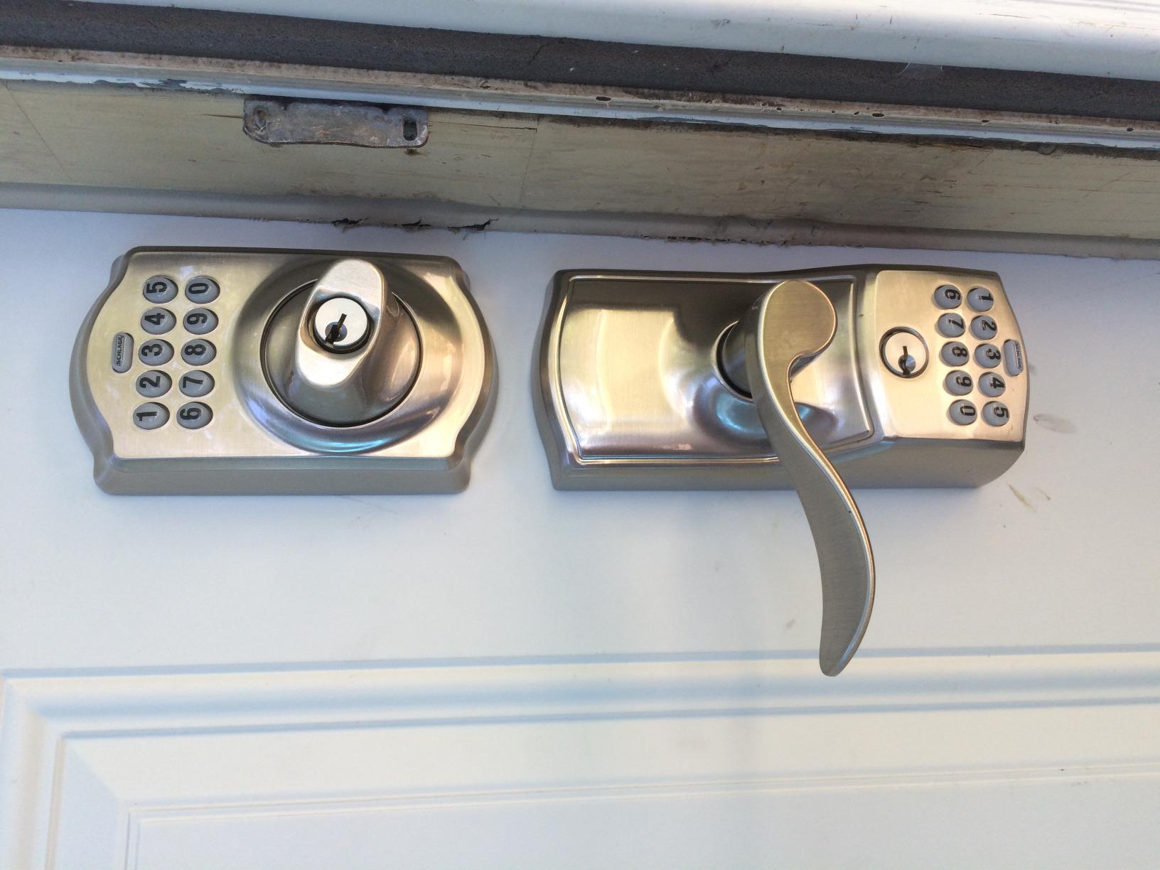 Schlage Camelot Keypad Lock with Lever Handle, Electronic Keyless Door Entry, Flex Lock Auto-Lock Option, Satin Chrome, FE595 CAM 626 ACC customer photo 2