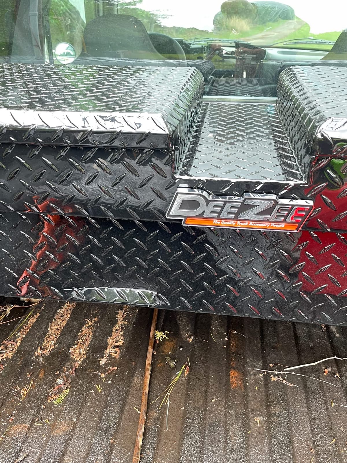 Dee Zee DZ8370B Red Label Gull Wing Tool Box customer photo 2