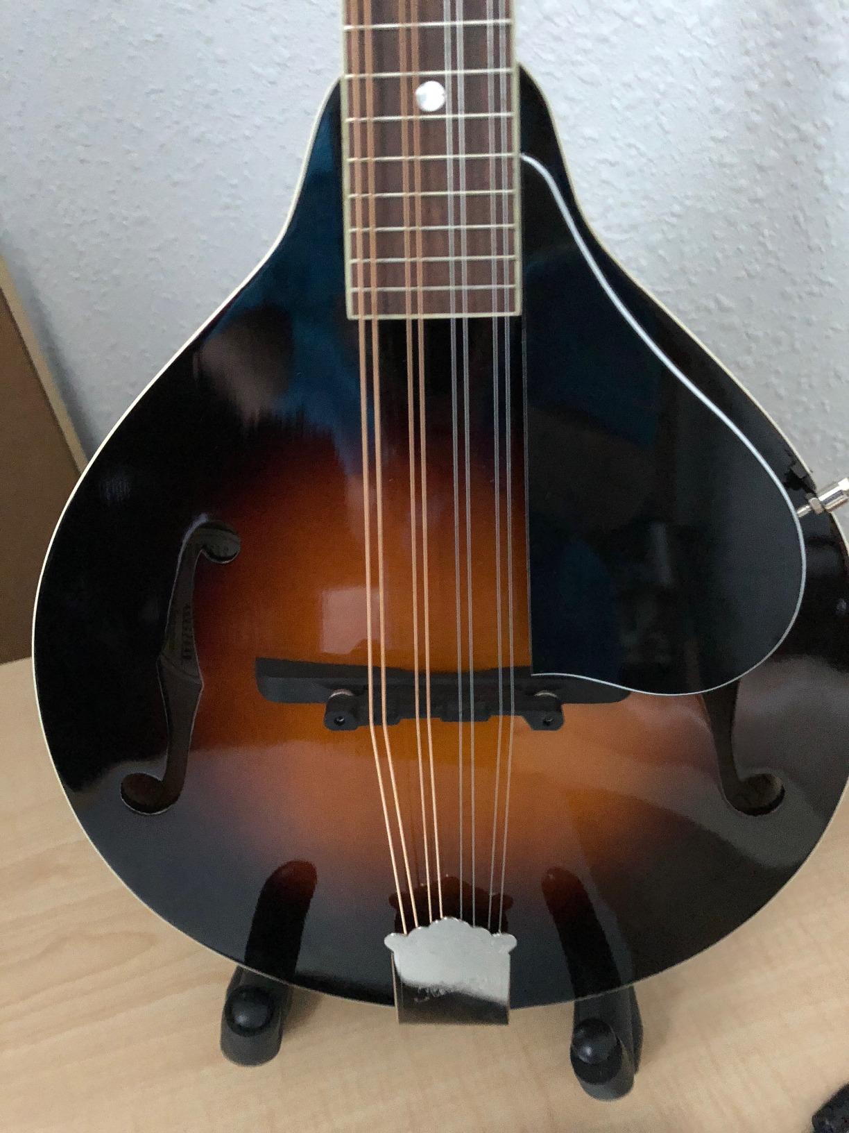 Kentucky KM-150 Standard A-Model Mandolin - Vintage Sunburst - Solid German Spruce Top & Alpine Maple Body customer photo 2