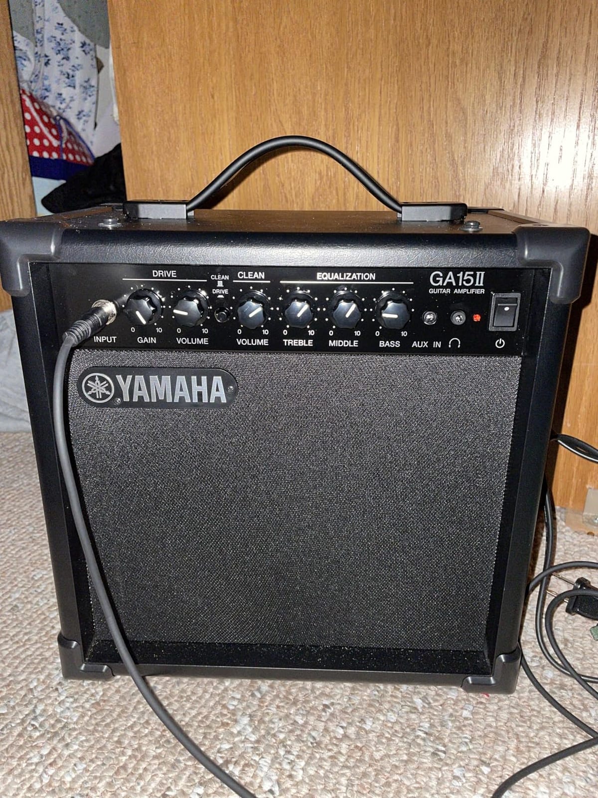 Yamaha GigMaker EG Electric Guitar Pack with Amplifier, Gig Bag, Tuner, Cable, Strap and Picks - Black | Includes Amplifier, Gig Bag, Tuner, Cable, Strap and Picks customer photo 1