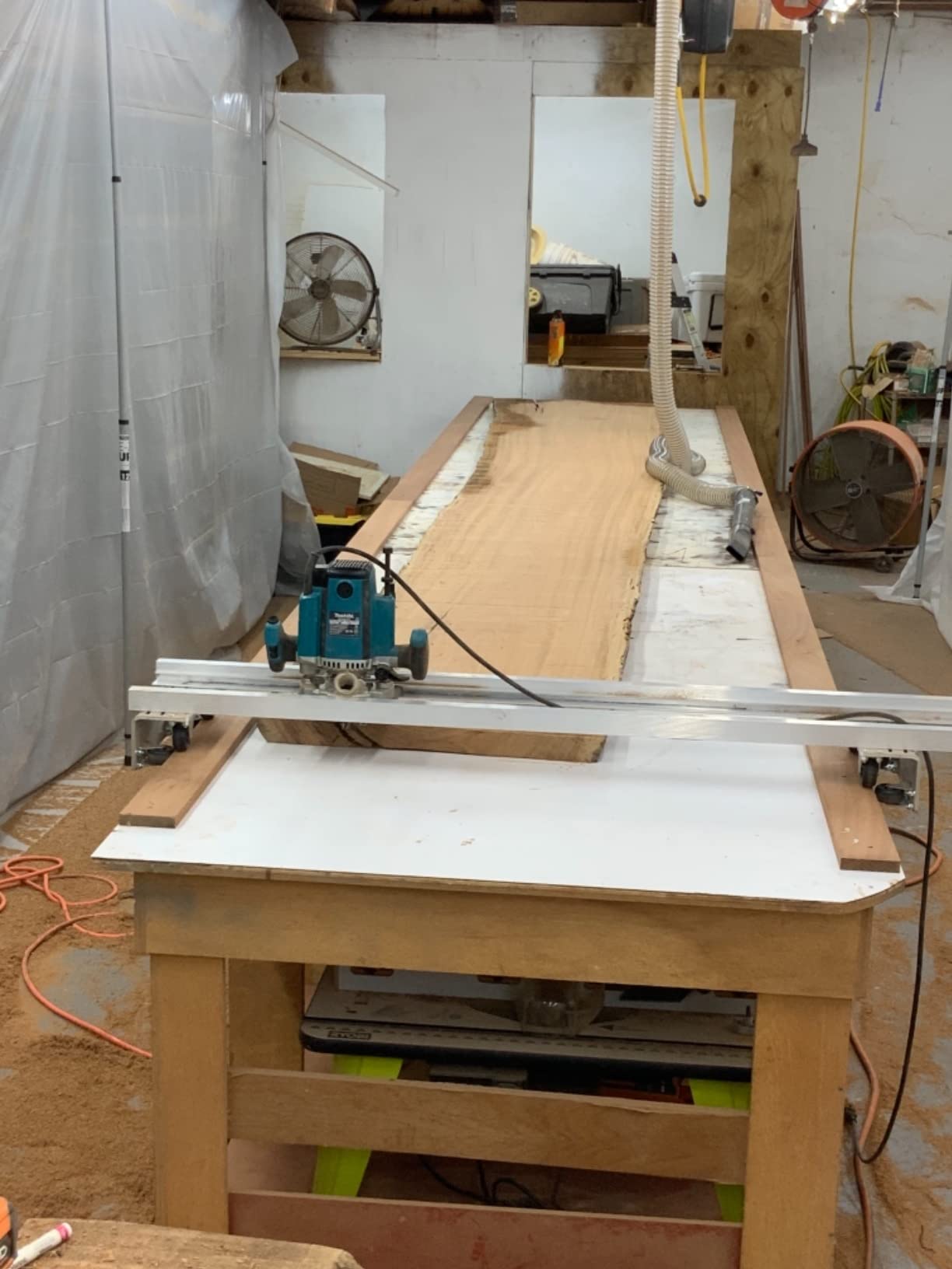 Makita RP2301FC 3-1/4 HP* Plunge Router, with Variable Speed customer photo 1