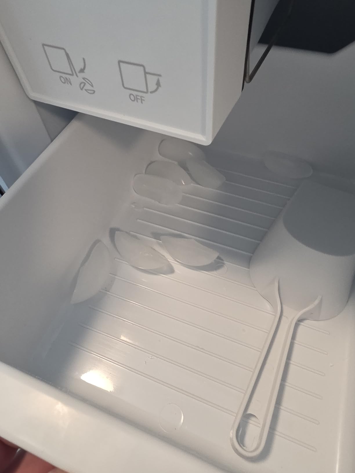 Whynter Built-In Stainless Steel Ice Maker, Undercounter, UIM-155 | Makes up to 12 lbs of Crescent Ice in 24 Hours and Stores 6 lbs, No Drain Required, Auto Shut Off and One Button Operation customer photo 2