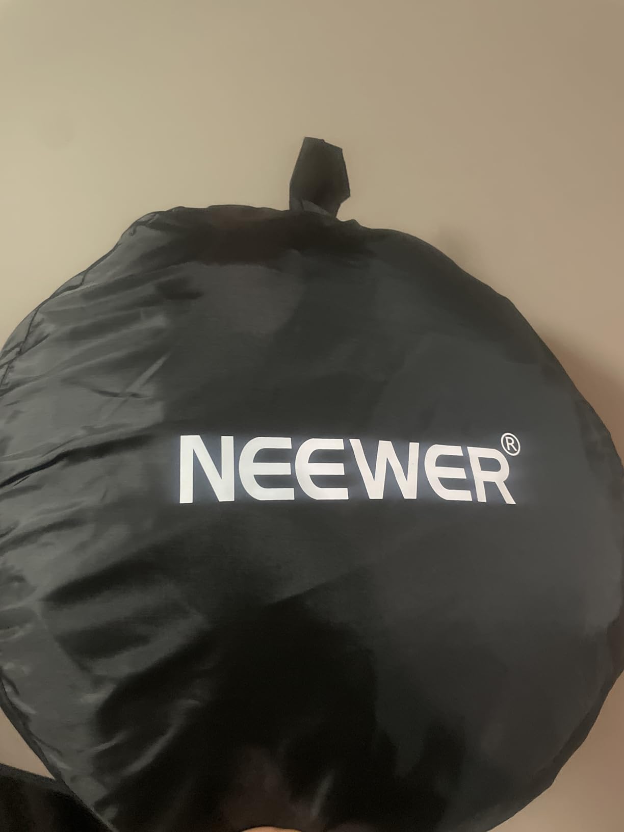43 Inch/110 Centimeter Light Reflector Diffuser 5 in 1 Collapsible Multi Disc with Bag - Translucent, Silver, Gold, White, and Black for Studio Photography Lighting Outdoor customer photo 1