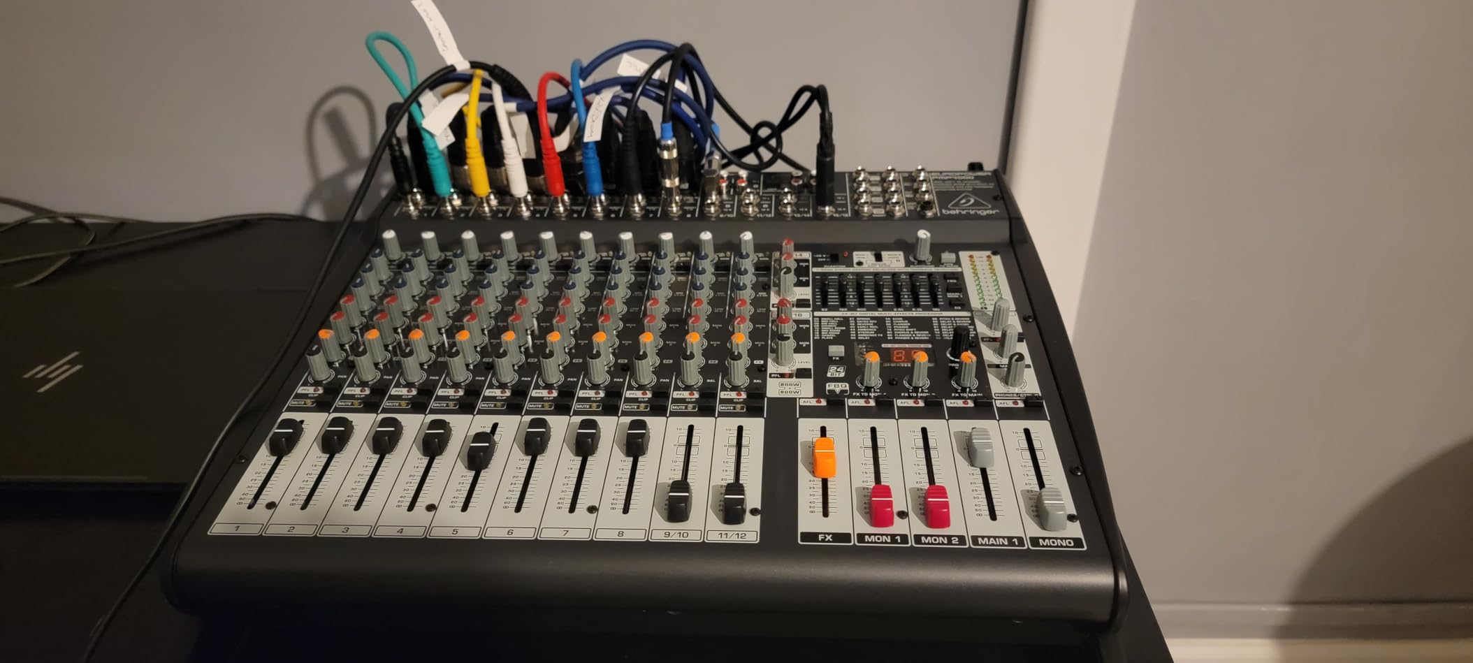 Behringer Europower PMP4000 Powered Mixer - 16 Channels, 1600 Watts with Multi-FX Processor and FBQ Feedback Detection System customer photo 1