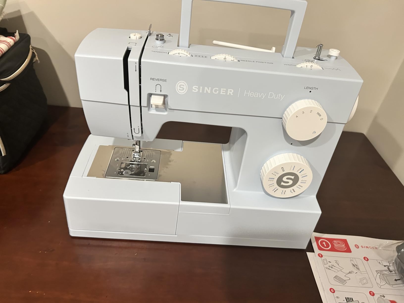 SINGER 4423 Heavy Duty Sewing Machine with Accessory Kit | 23 Stitches, 1100 stitches/min, Metal Frame customer photo 2