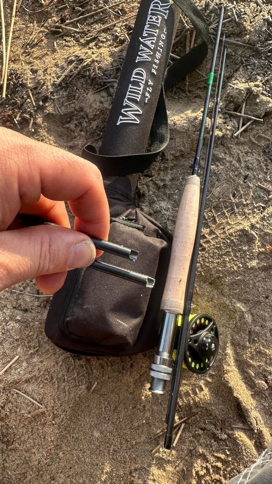 Wild Water Standard Fly Fishing Combo Starter Kit, 3 or 4 Weight 7 Foot Fly Rod, 4-Piece Graphite Rod with Cork Handle, Accessories, Die Cast Aluminum Reel, Carrying Case, Fly Box Case & Fishing Flies customer photo 2