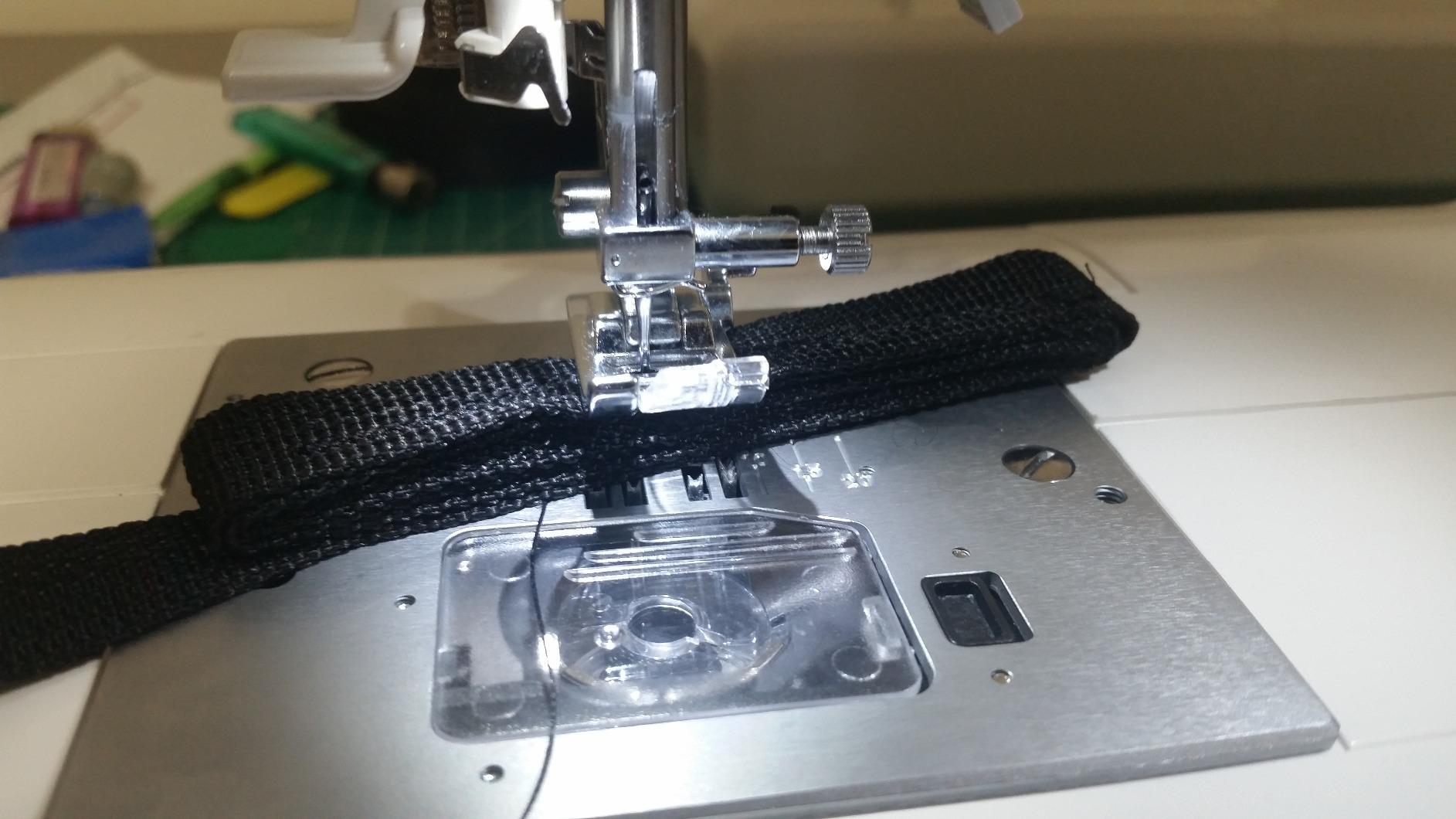 SINGER Quantum Stylist 9960 Computerized Sewing & Quilting Machine | 600 Stitches, 5 Fonts, 13 Presser Feet customer photo 1