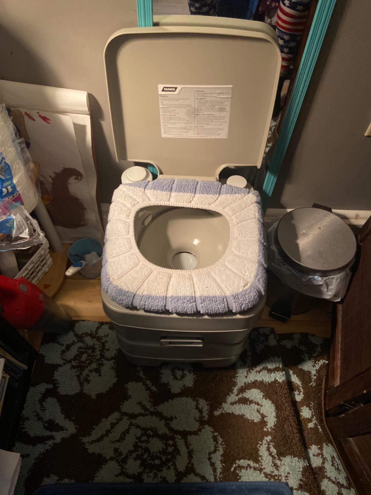 Camco 5.3-Gallon Portable Toilet - Features Detachable Holding Tank w/Sealing Slide Valve & Bellow-Type Flush - Easy Transport w/Compact Lightweight Design & Carry Handle - Gray customer photo 1