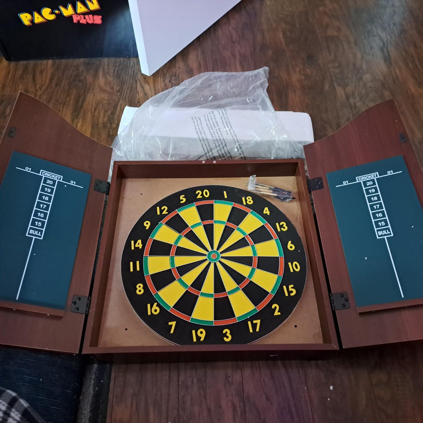 Trademark Poker Dart Board Cabinet Set with 18-inch Dartboard, 6 Steel-Tip Darts, and Chalkboard Scoring for Game Rooms, Man Caves, and Home Bars customer photo 1