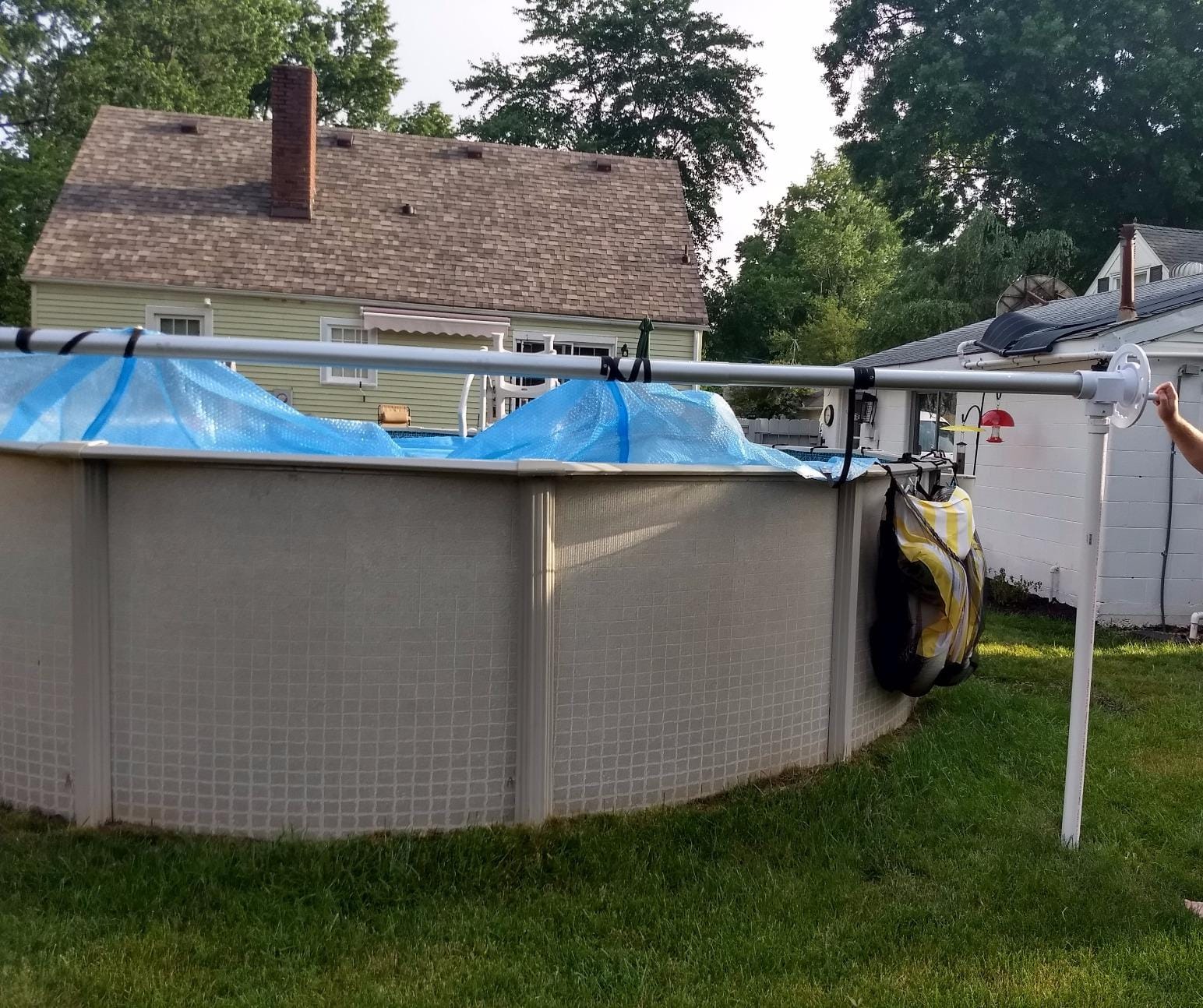 Doheny's Above Ground Solar Cover Reel Systems (Fits Pools Up to 18' Wide, Deluxe Wheel) customer photo 2