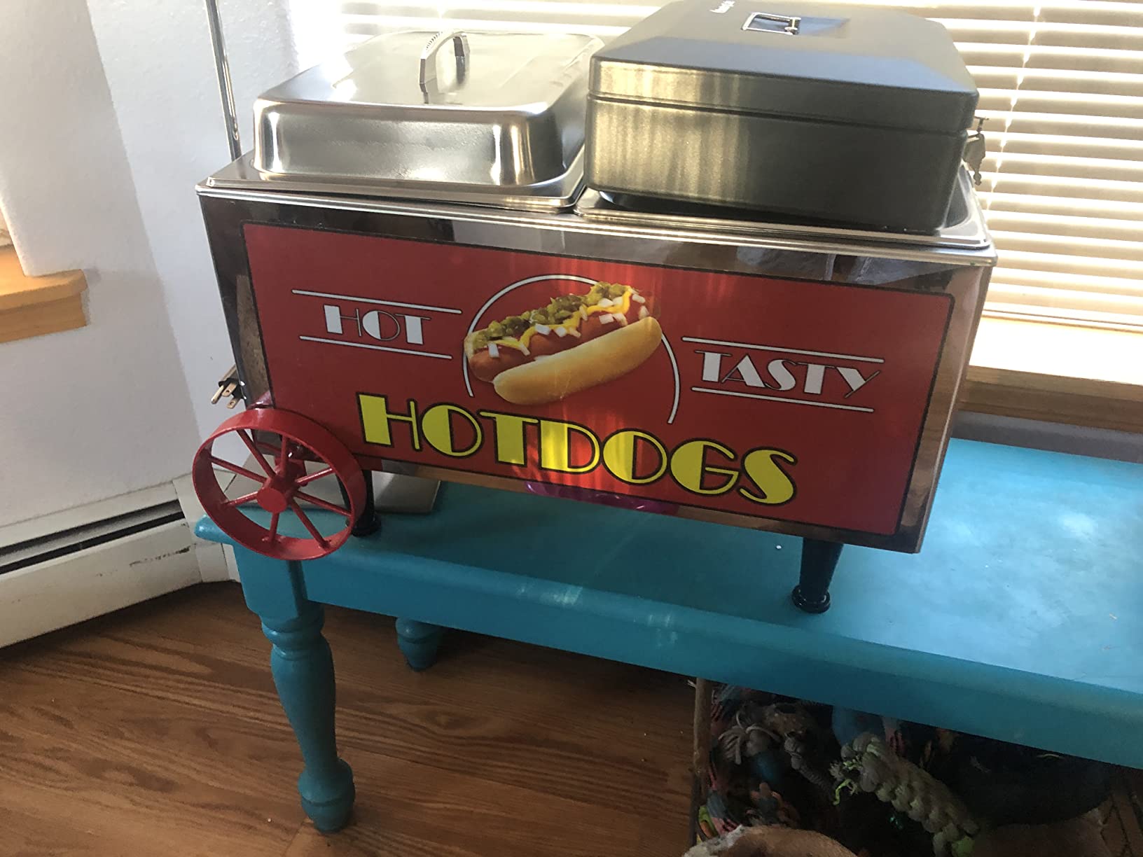 Benchmark 60072 Mini Cart Hotdog Steamer, 120V, 1200W, 10A, Stainless Steel | Wheels, Adjustable thermostat, Great for Hot Dogs, Sausages, Concessions and Foodservice customer photo 2