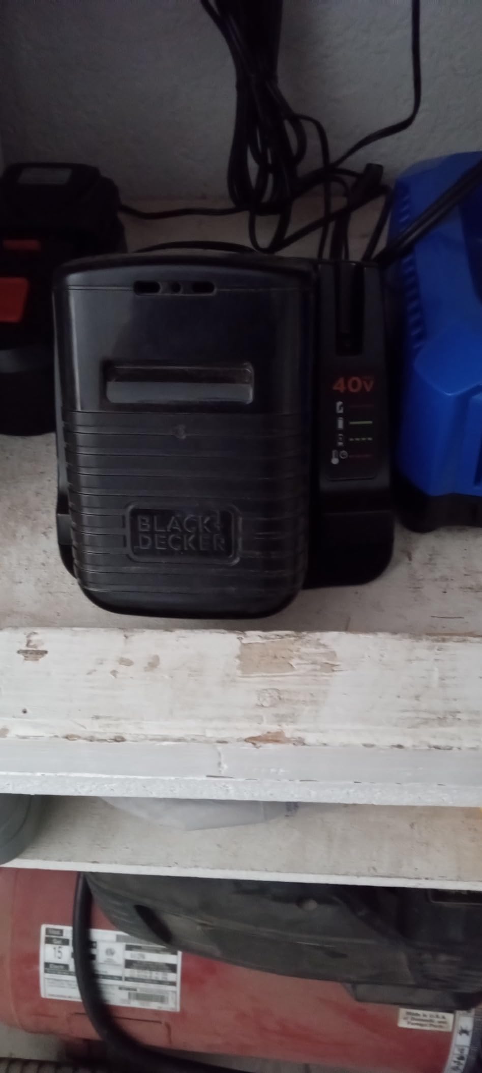 BLACK+DECKER Leaf Blower Cordless Leaf Vacuum and Mulcher Combo Kit, Battery and Charger Included, 40V 120 mph Air Speed, 6-Speed Dial, Built-in Scraper with Collection Bag (LSWV36) customer photo 1