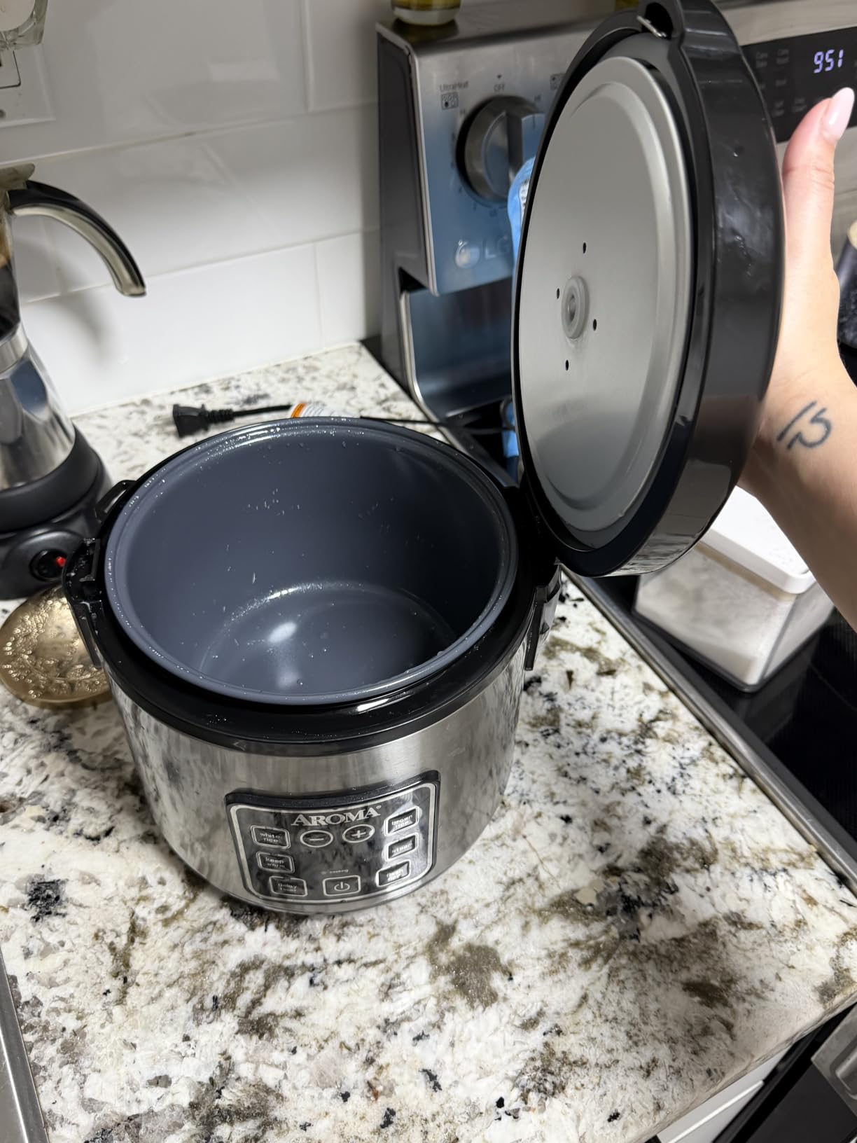 AROMA Digital Rice Cooker, 4-Cup (Uncooked) / 8-Cup (Cooked), Steamer, Grain Cooker, Multicooker, 2 Qt, Stainless Steel Exterior, ARC-914SBD customer photo 2