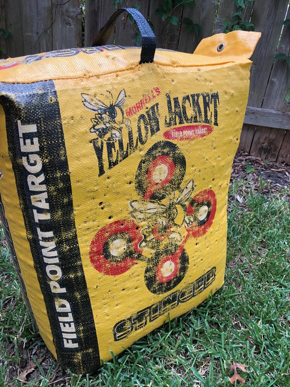 Morrell Yellow Jacket Stinger, Field Point Archery Target with 2 Shooting Sides & 10 Bullseyes - Portable Backyard Hunting Practice Bag with E-Z Toto Carrying Handle & Easy Arrow Removal customer photo 1