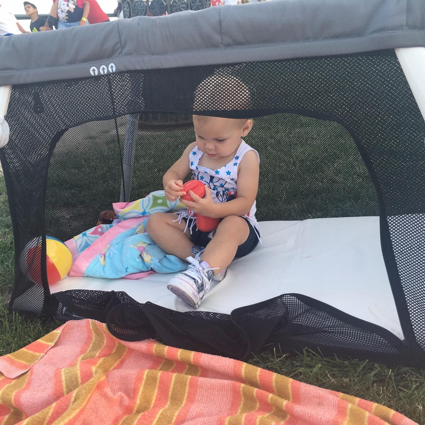 Guava Family Travel Crib Includes Lightweight Backpack Design customer photo 2