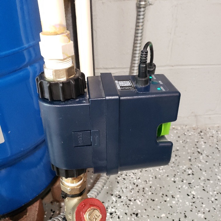 Moen Flo 3/4-inch Smart Water Shut Off Valve, Smart Home Water Monitor Leak Detector, Wifi Connected, App Enabled Flow Meter and Shutoff, 900-001 customer photo 1