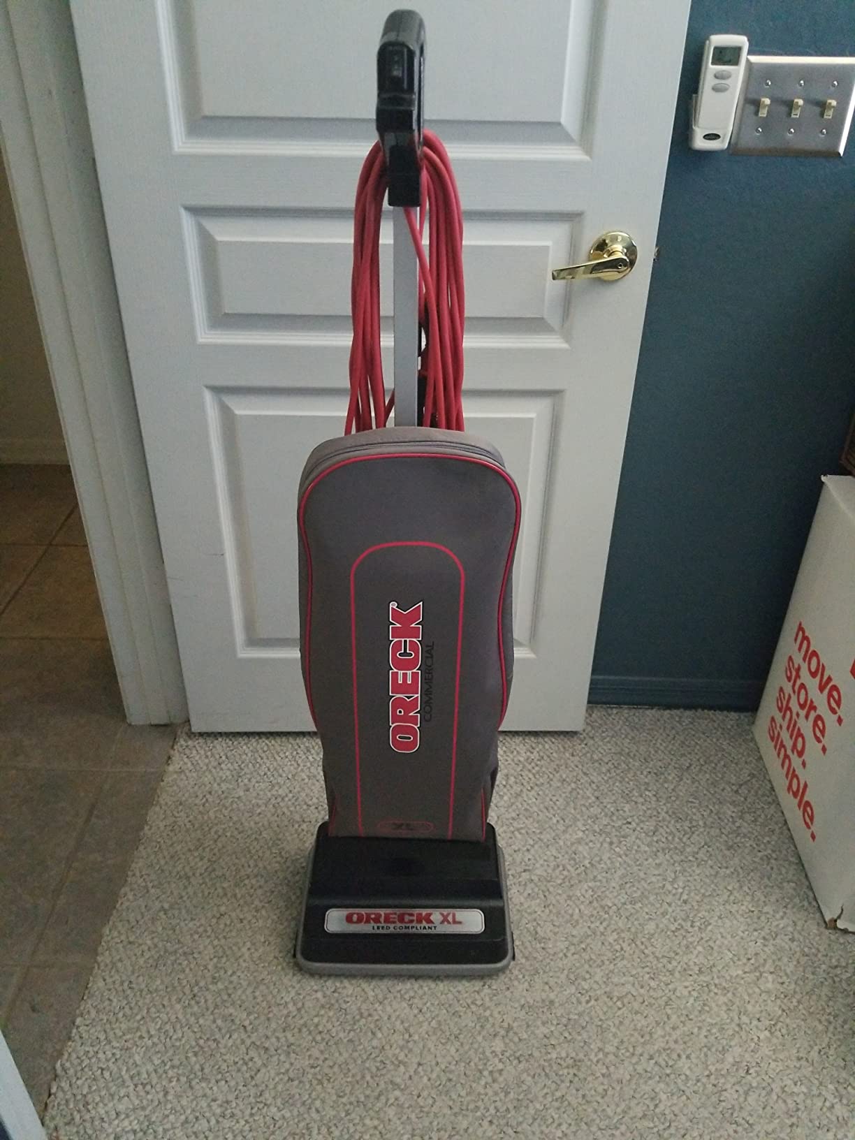 Oreck Commercial Upright Vacuum Cleaner, LEED Compliant | Bagged Vac for Carpets and Hard Floor, Lightweight, Microsweep Feature, Powerful Vacuum Cleaners for Commercial Use customer photo 2