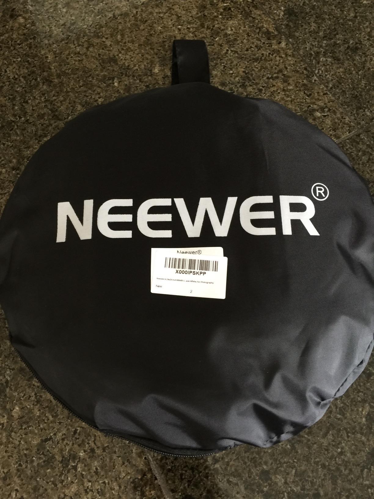 NEEWER 24x24 inch/60x60 Cm Photo Studio Shooting Tent Light Cube Diffusion | Soft Box Kit with 4 Colors Backdrops, (Red Dark Blue Black White) for Photography customer photo 2