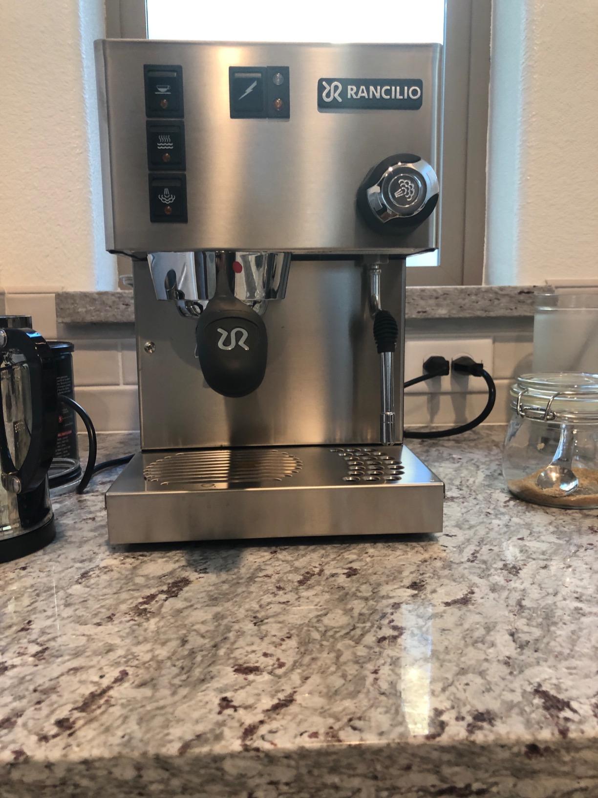 Rancilio Silvia Espresso Machinet,0.3 liters, with Iron Frame and Stainless Steel Side Panels, 11.4 by 13.4-Inch customer photo 2