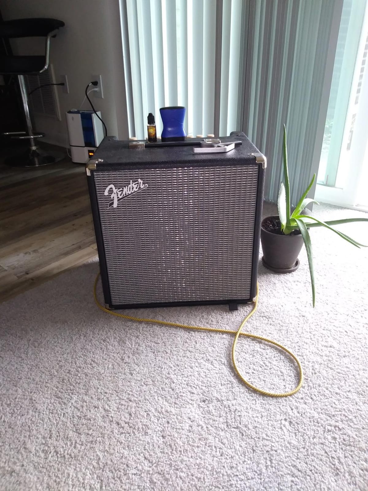 Fender Rumble 40 V3 Bass Amp for Bass Guitar, 40 Watts, with 2-Year Warranty Speaker, with Overdrive Circuit and Mid-Scoop Contour Switch | Overdrive Circuit and Mid-Scoop Contour Switch customer photo 1