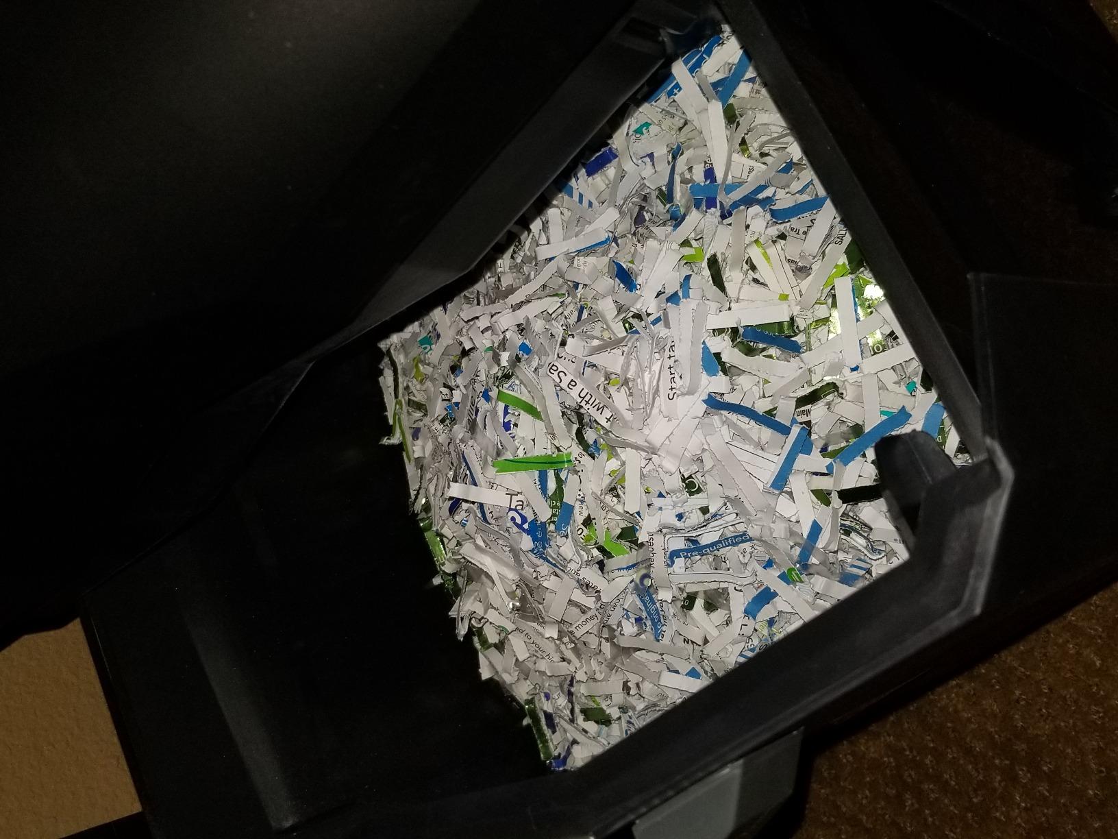 Bonsaii 18-Sheet Cross-Cut 60-Min Run Heavy Duty Paper Shredder | Anti-Jam, P-4 Security Level, 62dB Ultra-quiet, 6-Gal Bin with Casters, Shreds Credit Cards & Staples C149-C customer photo 2