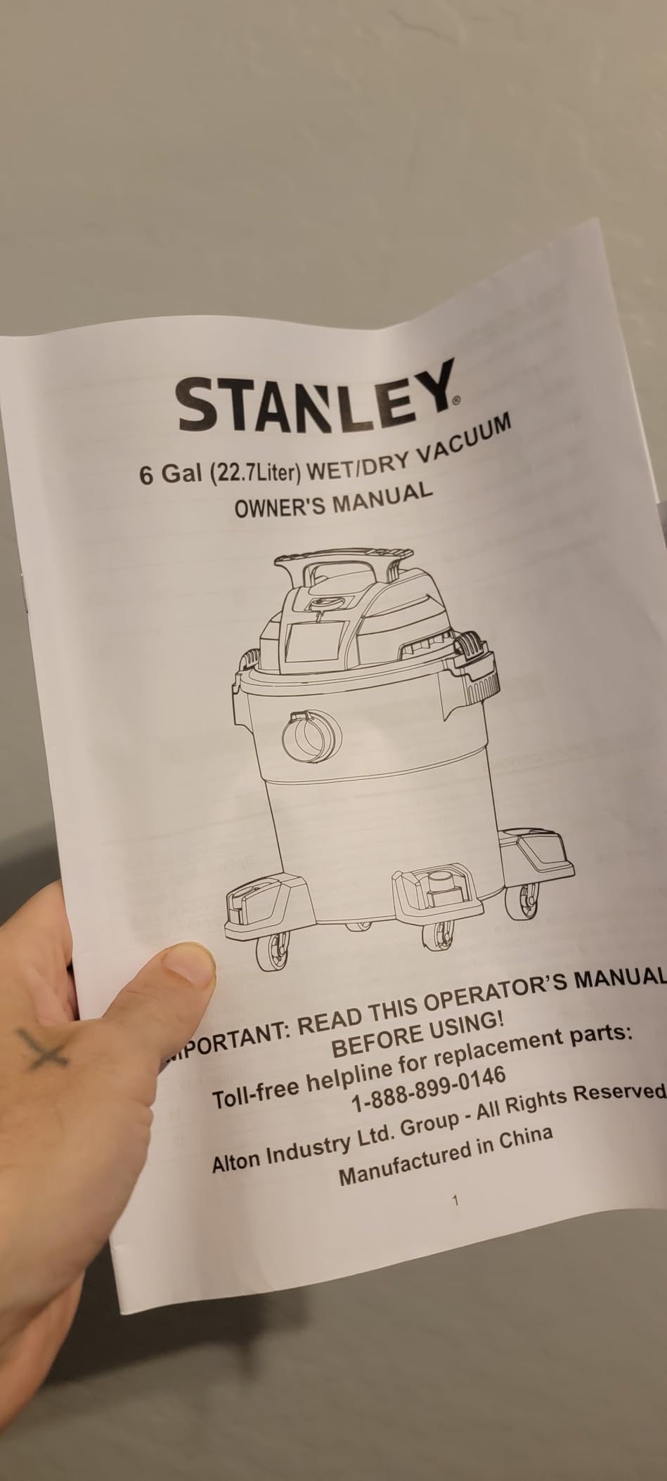 Stanley - SL18116P Wet/Dry Vacuum, 6 Gallon, 4 Horsepower Black customer photo 2