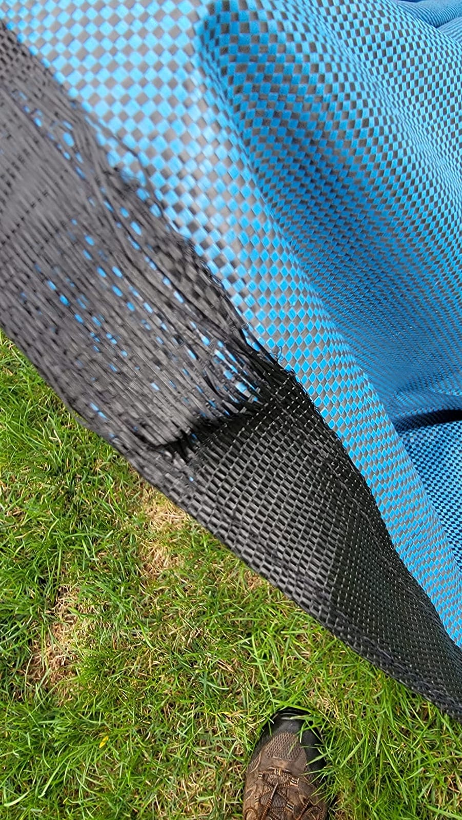 Robelle 24 ft Extra Heavy Duty XL Mesh Premium Winter Pool Cover | Blue/Black Round Pool Cover, 4 ft Overlap (28ft Cover Size), 12 x 12 Scrim, 3.7 oz/yd2, 15-Year Warranty, Style: 4224-4 customer photo 1