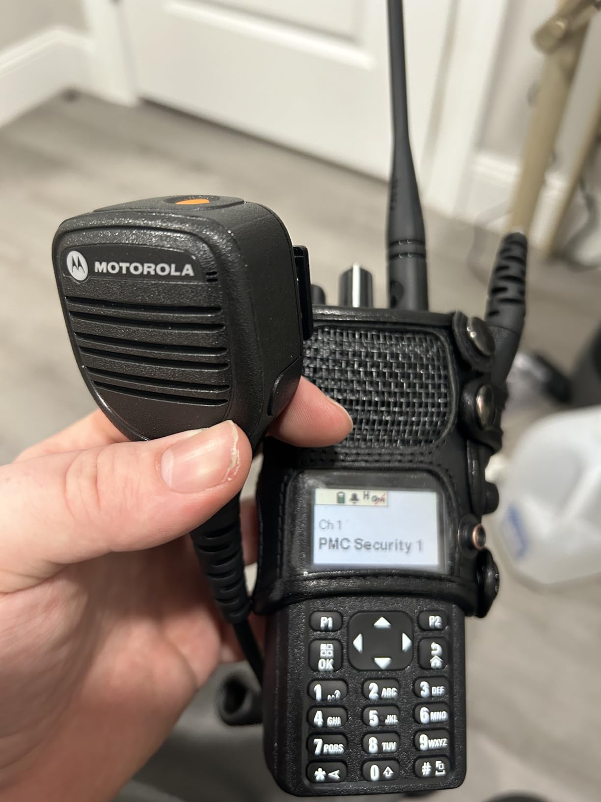 Motorola PMMN4025 Original PMMN4025AL Remote Speaker Microphone customer photo 1