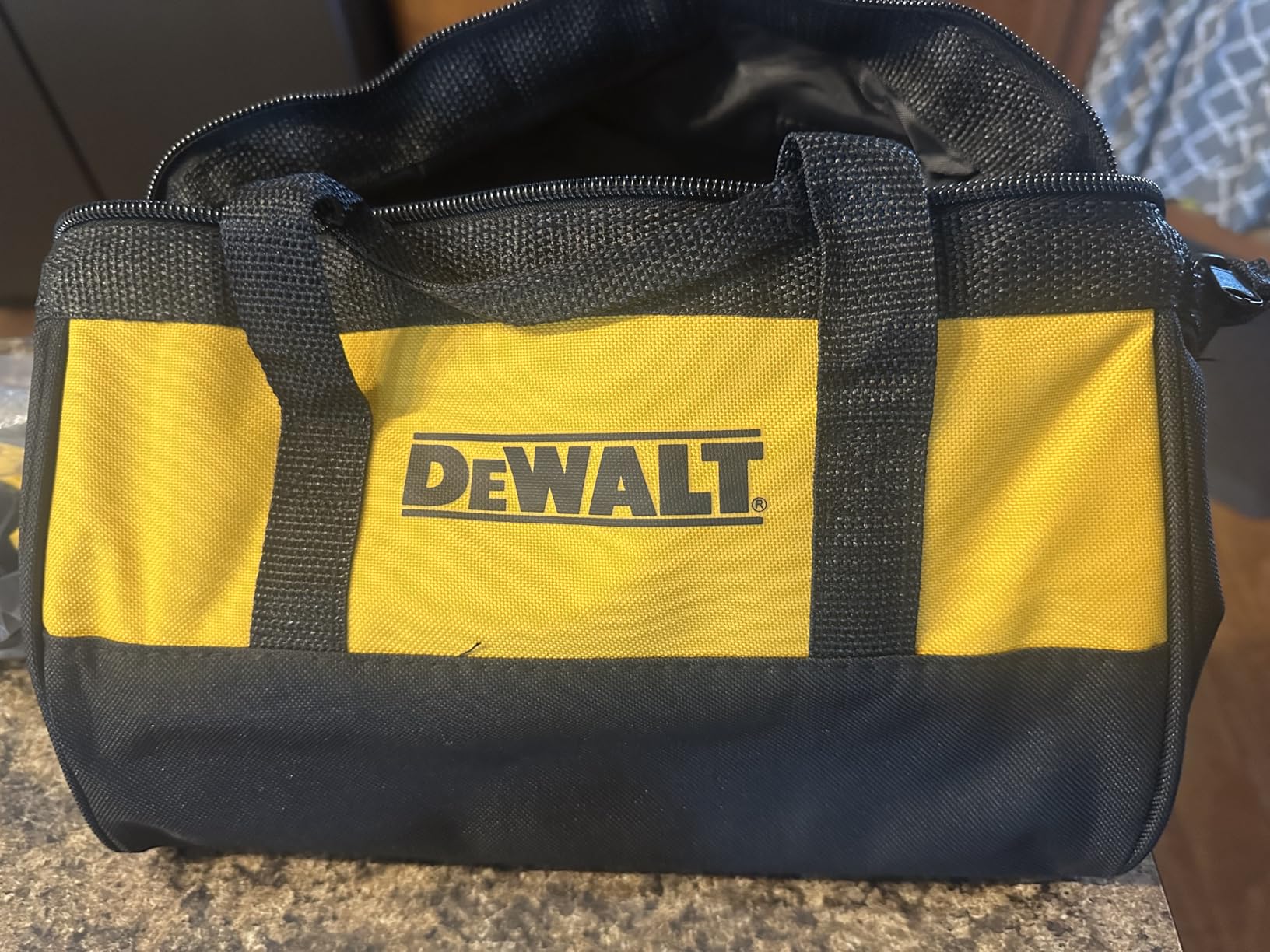 DEWALT 20V MAX XR Oscillating Multi-Tool Kit, Oscillating Tool Accessories, Cordless, 3-Speed, Quick Blade Change, Sand Paper, Blades, Battery and Charger Included (DCS356D1) customer photo 1