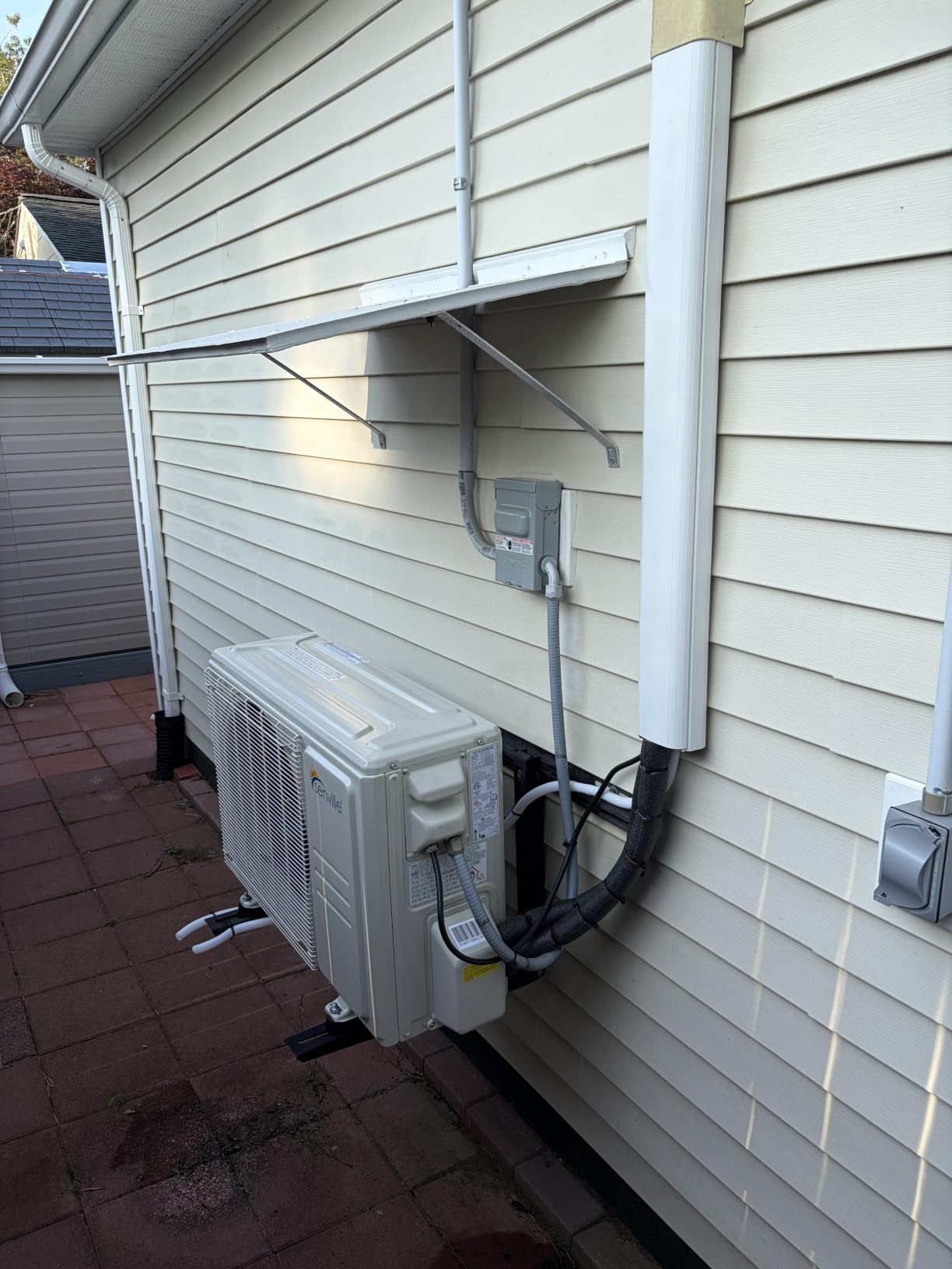 Senville LETO Mini Split Air Conditioner, Heat Pump, White, 12000 BTU | Ductless, Wall Mounted, Works with Alexa, Quiet Operation, 1 Ton, 110/120V, Energy Efficient Inverter customer photo 2