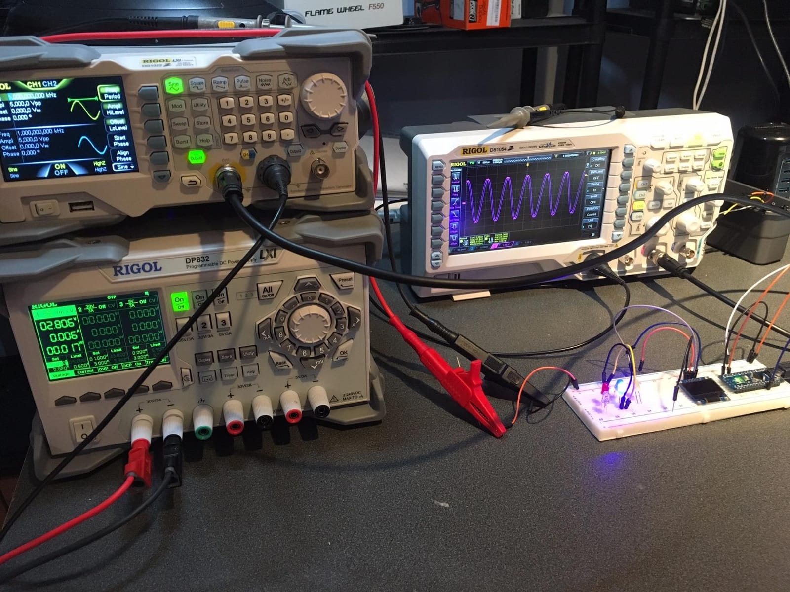 Rigol Digital Oscilloscope DS1054Z 50 MHz 4-Ch 1 GSa/s 24 Mpts 30,000 wfms/s UltraVision 7
