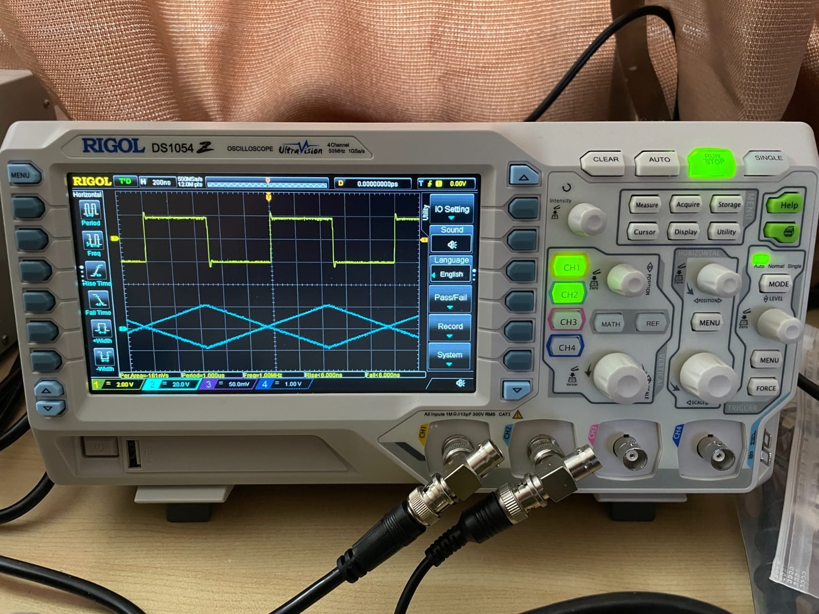 Rigol Digital Oscilloscope DS1054Z 50 MHz 4-Ch 1 GSa/s 24 Mpts 30,000 wfms/s UltraVision 7