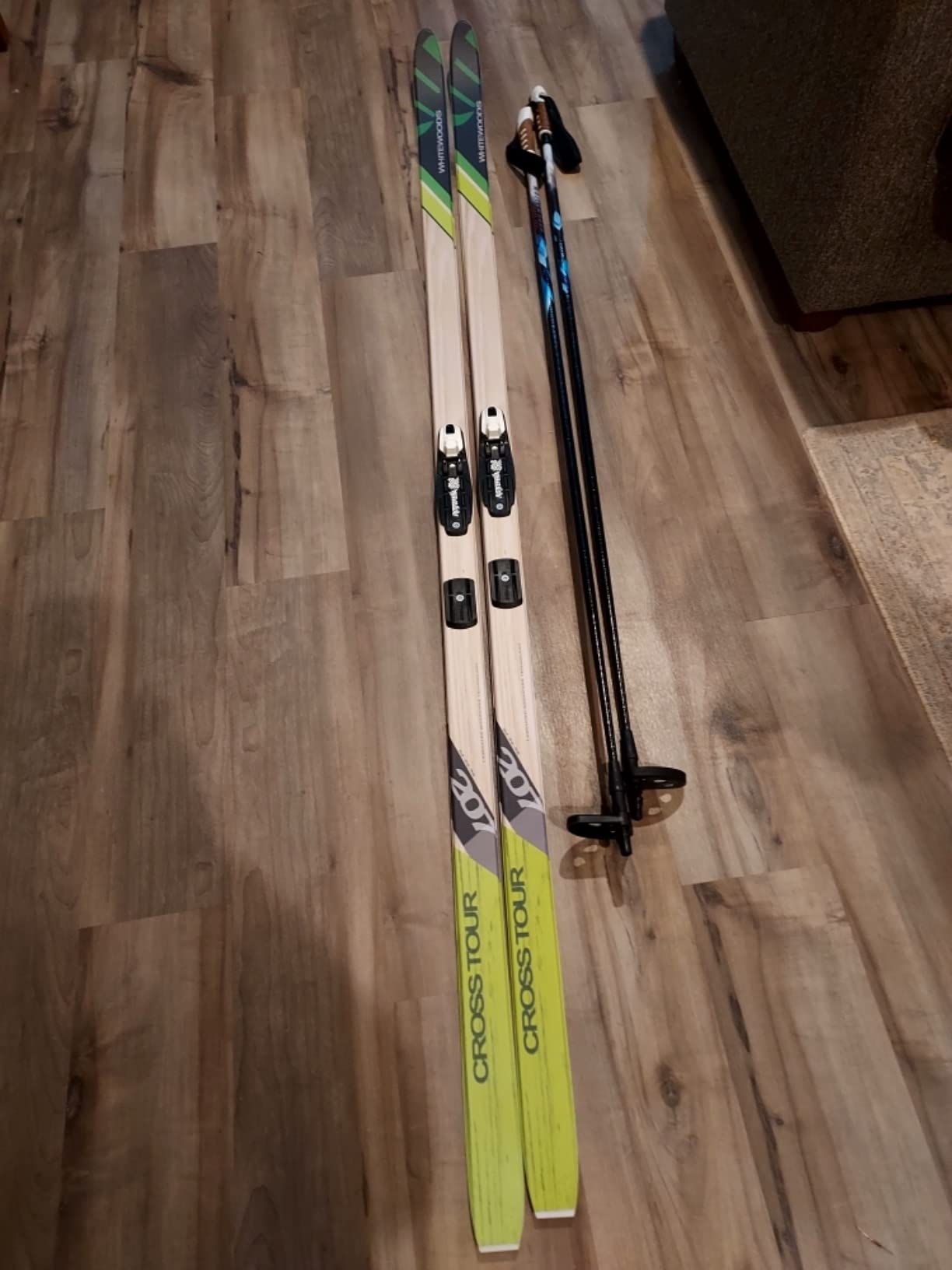 Whitewoods Adult NNN Cross Country Ski Package; Boots, Bindings, Poles, Skis 207cm (for Skiers 180 lbs. & Up) customer photo 1