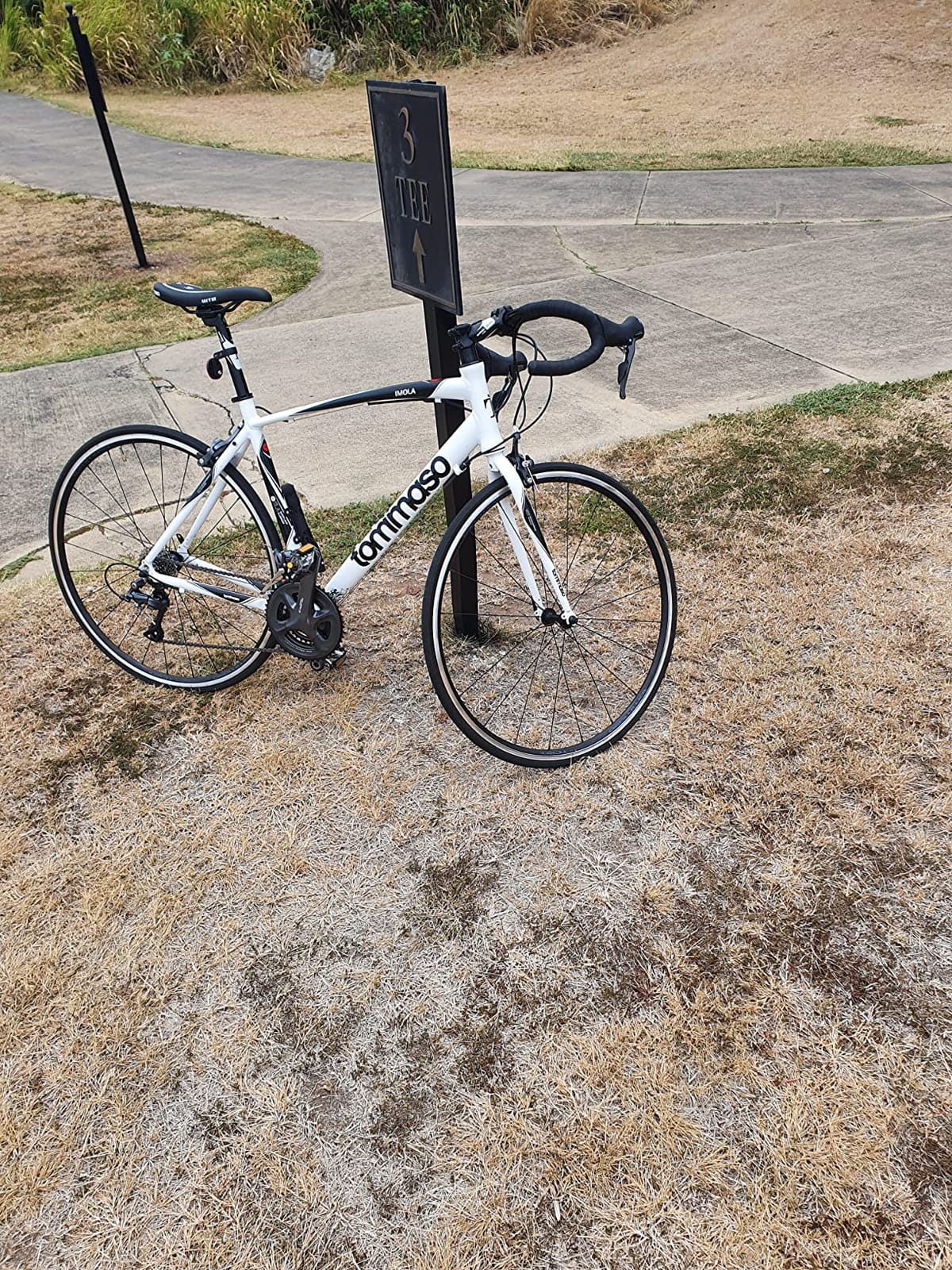 Tommaso Imola - Sport Bike Performance Aluminum Road Bike, Shimano Claris 24 Speeds Road Bicycle Men Road Bikes for Mens customer photo 1
